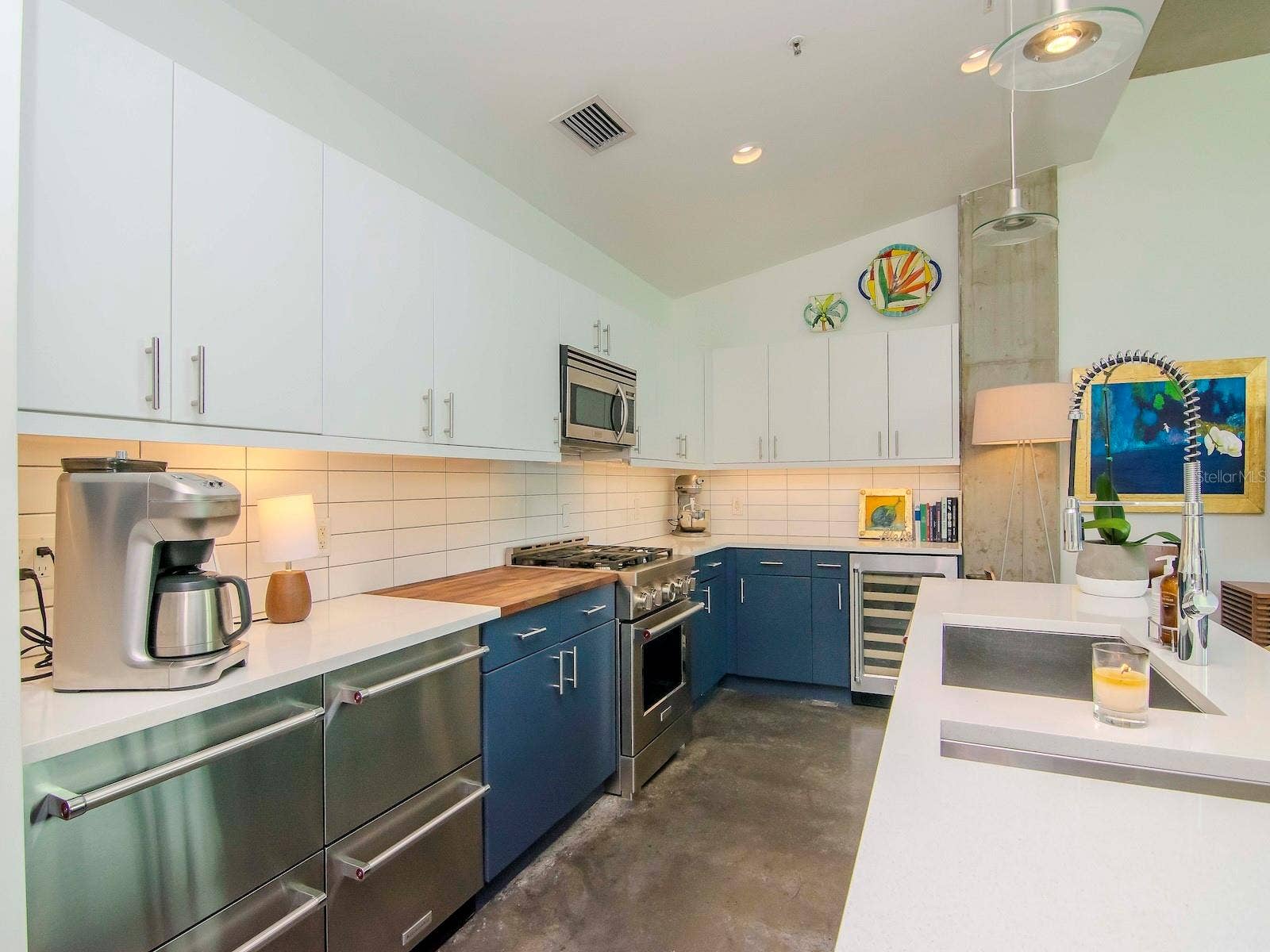 101 S 12TH STREET, #301, Tampa, FL 33602 101 S 12TH STREET, #301, Tampa, FL 33602