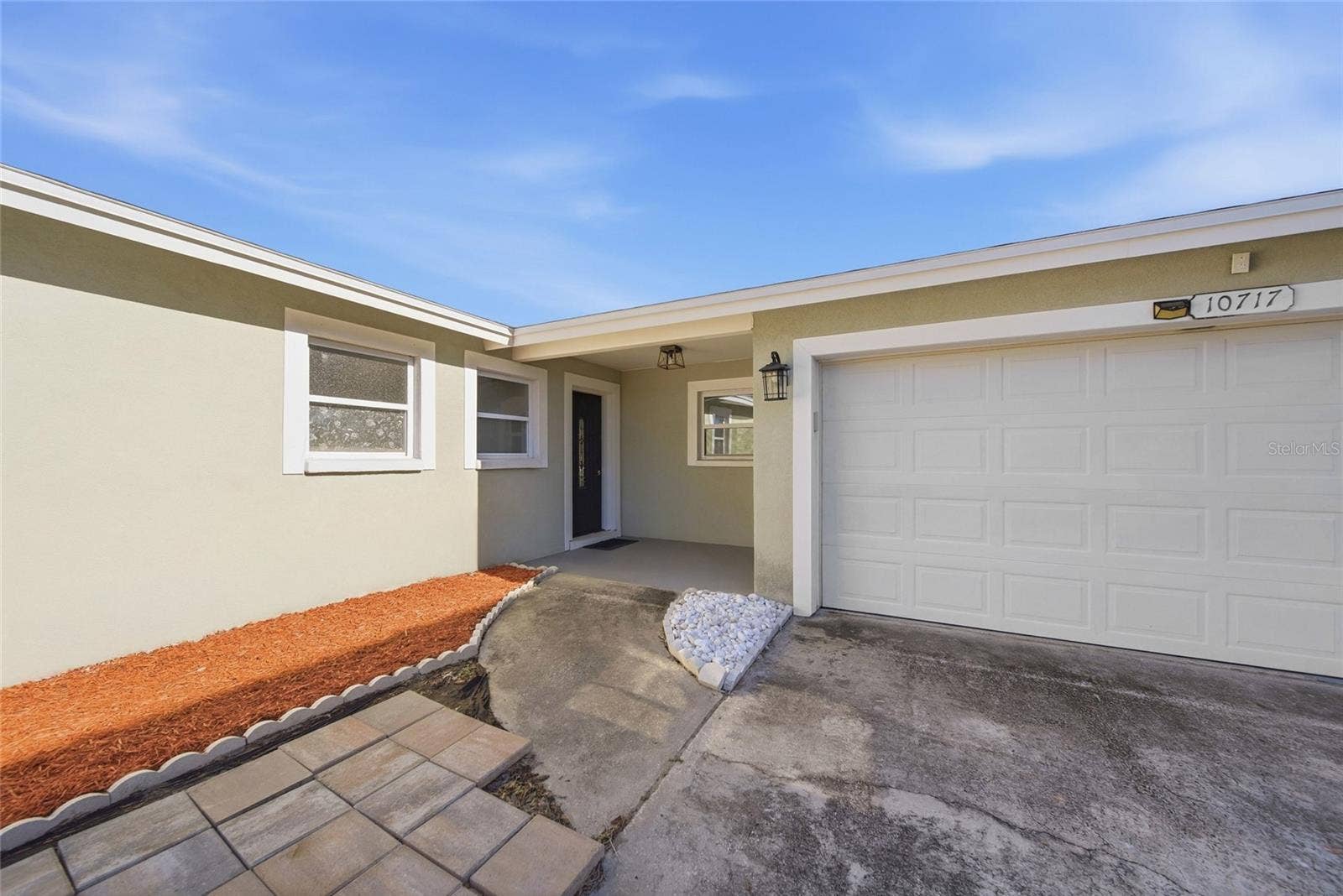 10717 DONBRESE AVENUE, Tampa, FL 33615 10717 DONBRESE AVENUE, Tampa, FL 33615
