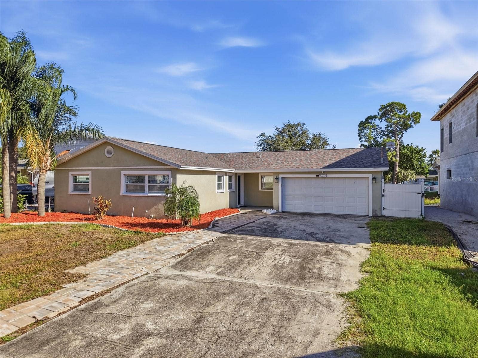 10717 DONBRESE AVENUE, Tampa, FL 33615 10717 DONBRESE AVENUE, Tampa, FL 33615