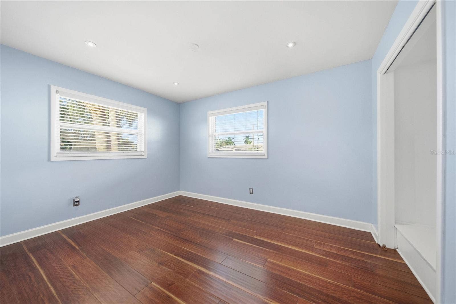 10717 DONBRESE AVENUE, Tampa, FL 33615 10717 DONBRESE AVENUE, Tampa, FL 33615