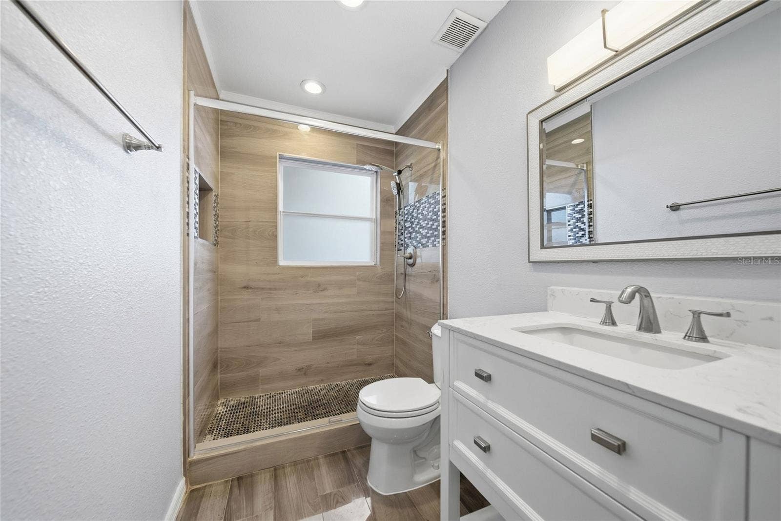 10717 DONBRESE AVENUE, Tampa, FL 33615 10717 DONBRESE AVENUE, Tampa, FL 33615