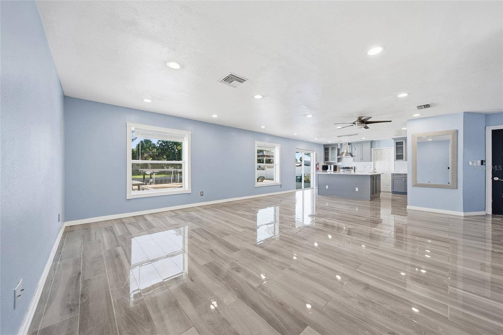 10717 DONBRESE AVENUE, Tampa, FL 33615 10717 DONBRESE AVENUE, Tampa, FL 33615