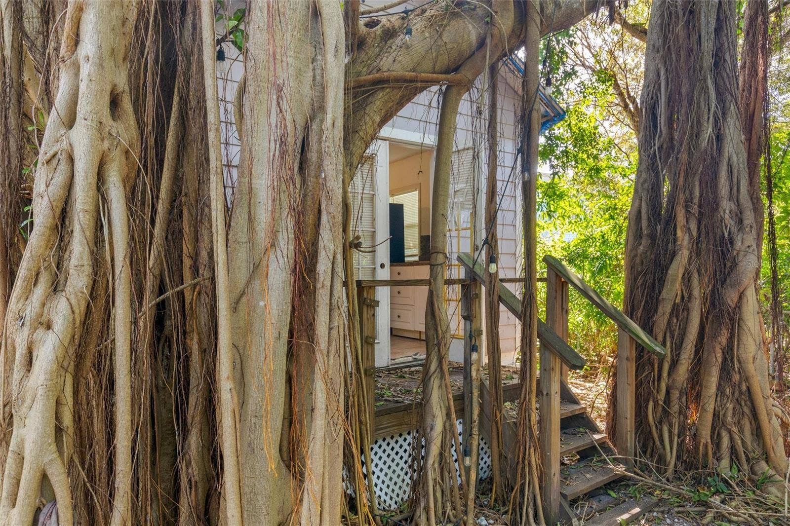 19552 AZTEC STREET, Summerland Key, FL 33042