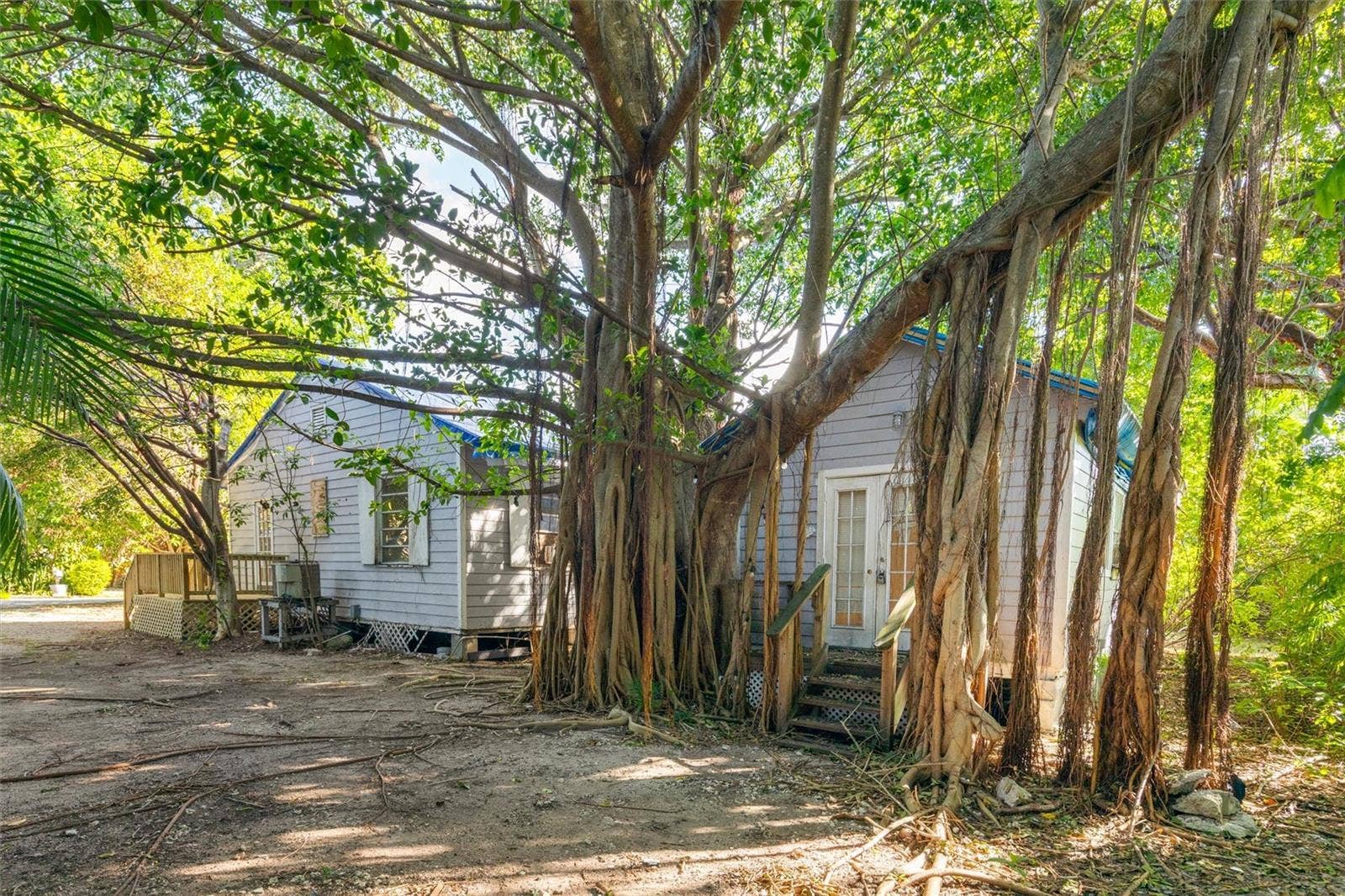19552 AZTEC STREET, Summerland Key, FL 33042