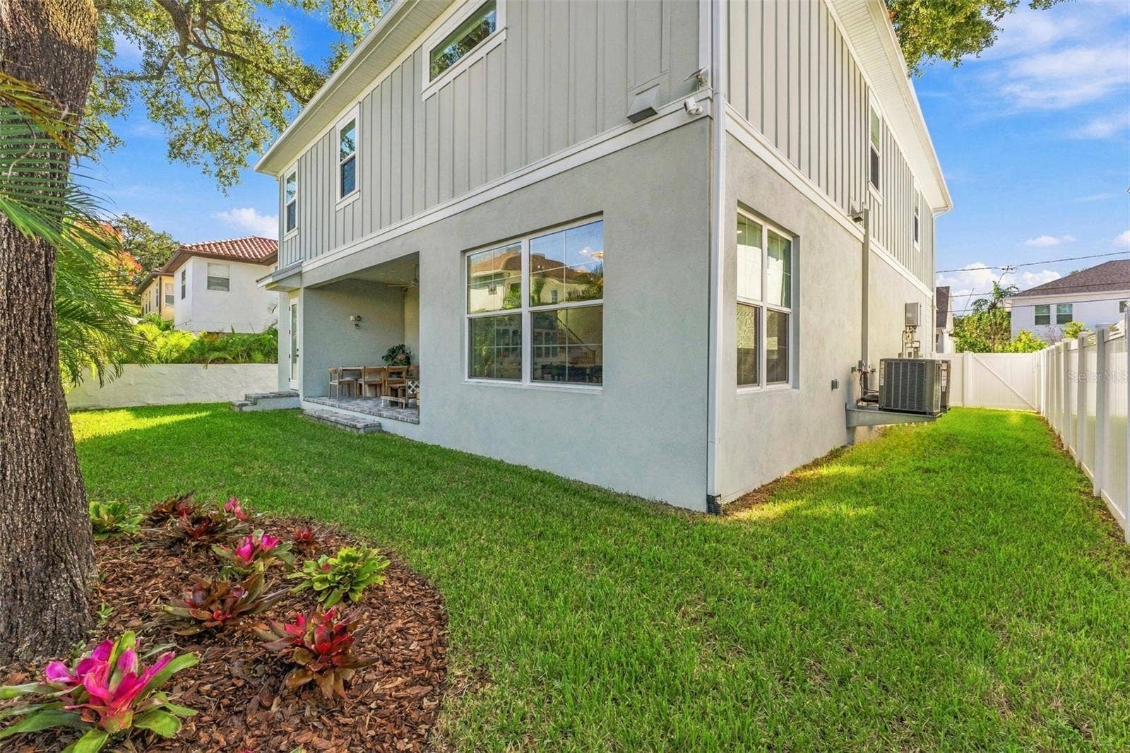 4019 W SANTIAGO STREET, Tampa, FL 33629