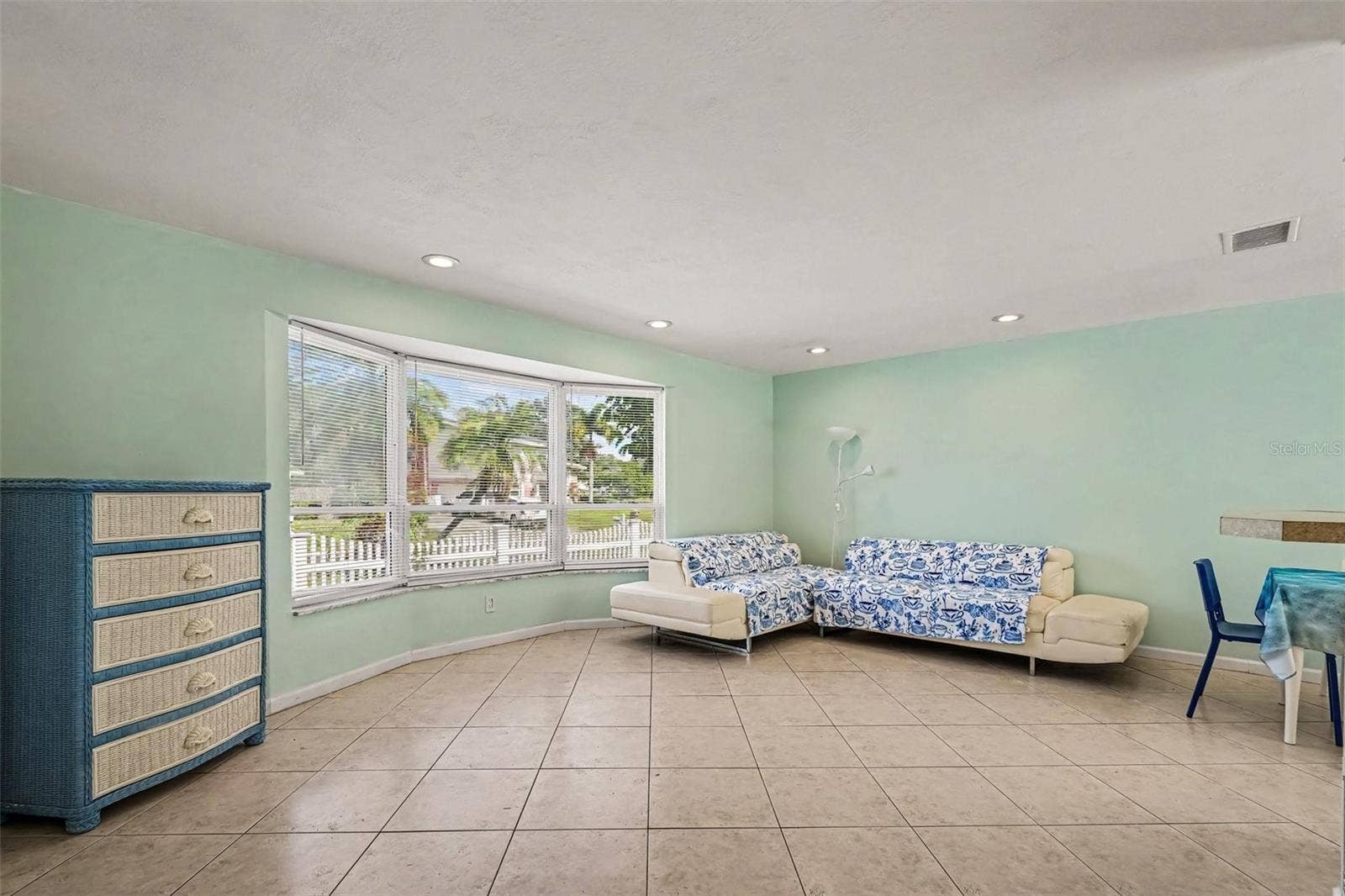 13570 99TH AVENUE N, Seminole, FL 33776