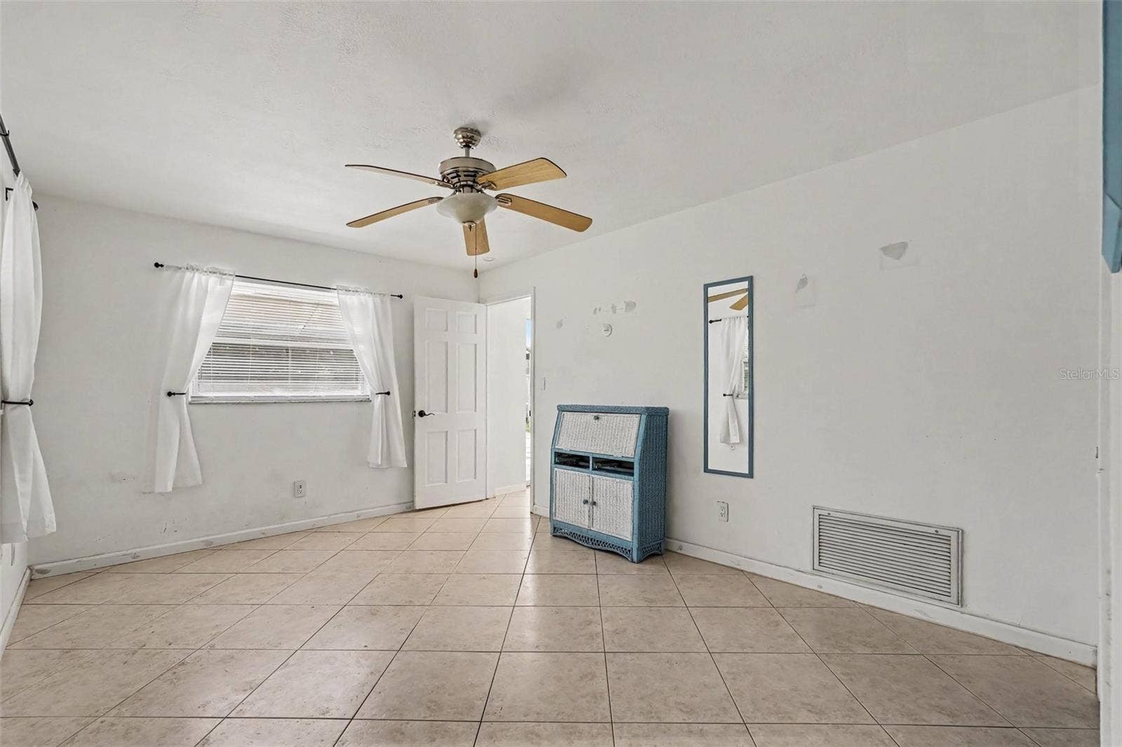 13570 99TH AVENUE N, Seminole, FL 33776