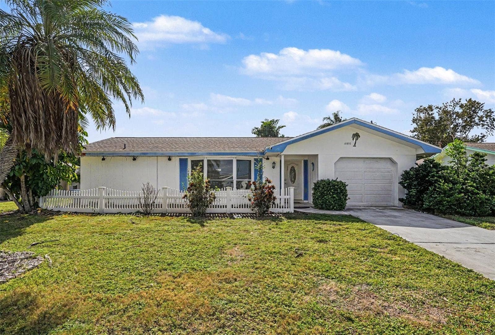 13570 99TH AVENUE N, Seminole, FL 33776