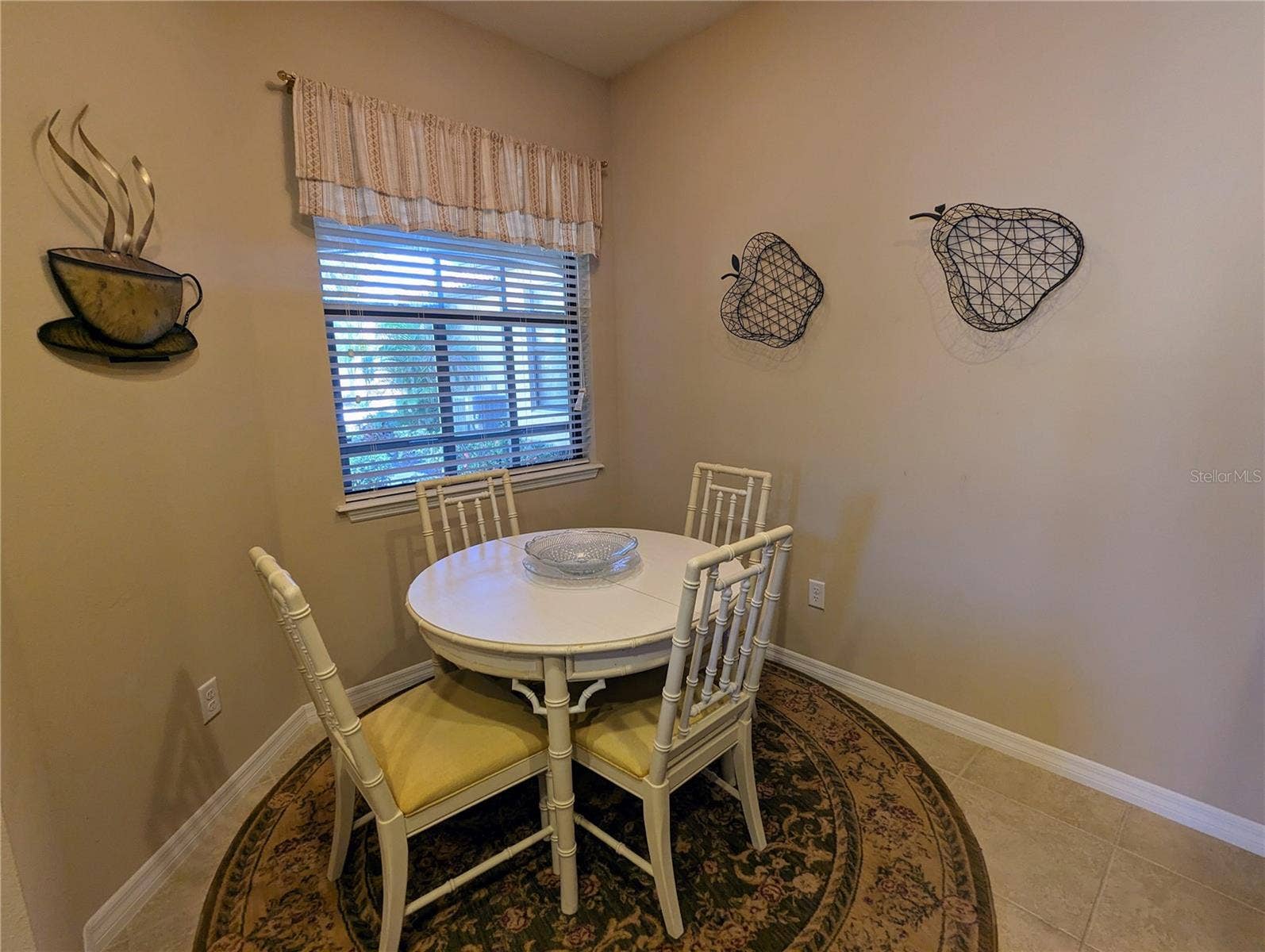 348 BLUEWATER FALLS COURT, Apollo Beach, FL 33572 348 BLUEWATER FALLS COURT, Apollo Beach, FL 33572