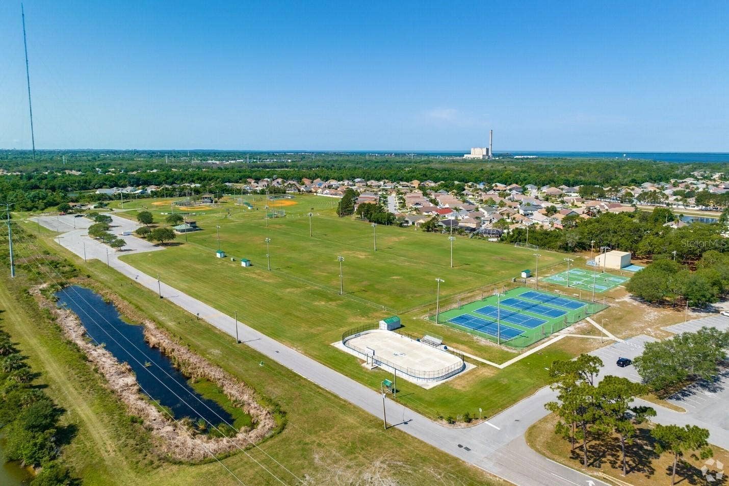 2529 SAN LUIS ROAD, Holiday, FL 34691 Walk 2 blocks to J. Ben Harill Recreation Compex