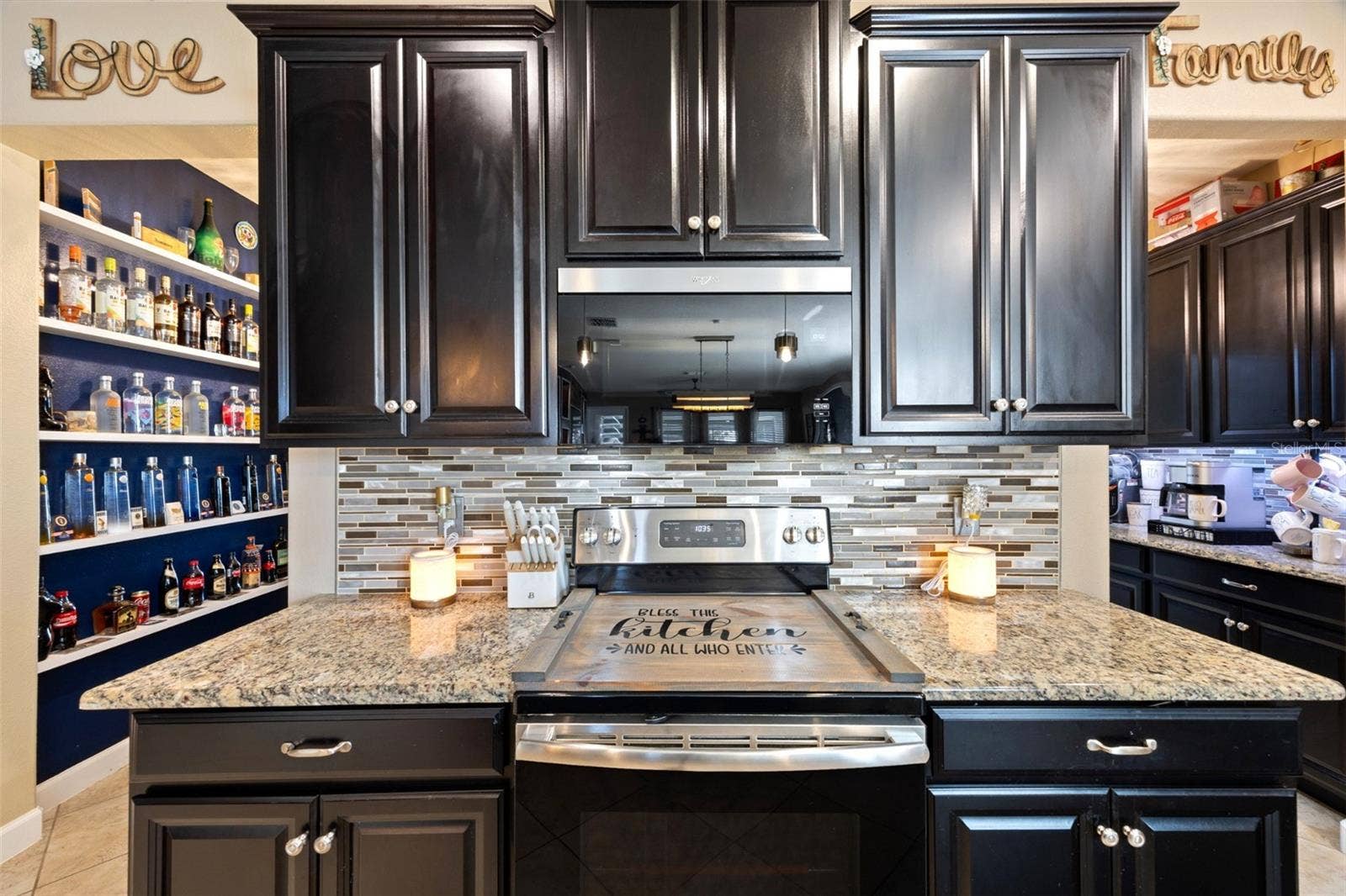 10611 GREAT CORMORANT DRIVE, Riverview, FL 33579 Cooking for Entertainment