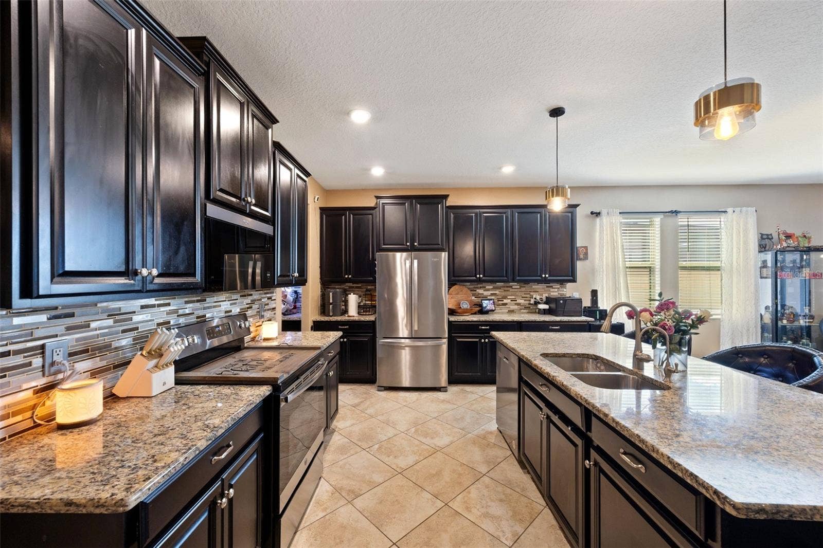 10611 GREAT CORMORANT DRIVE, Riverview, FL 33579 Spacious Kitchen