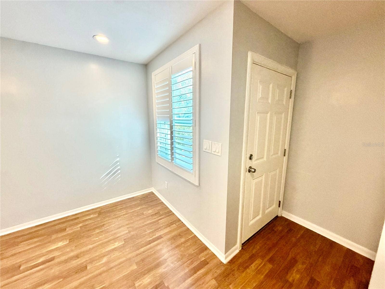 4517 W LA VILLA LANE, Tampa, FL 33611 Front door