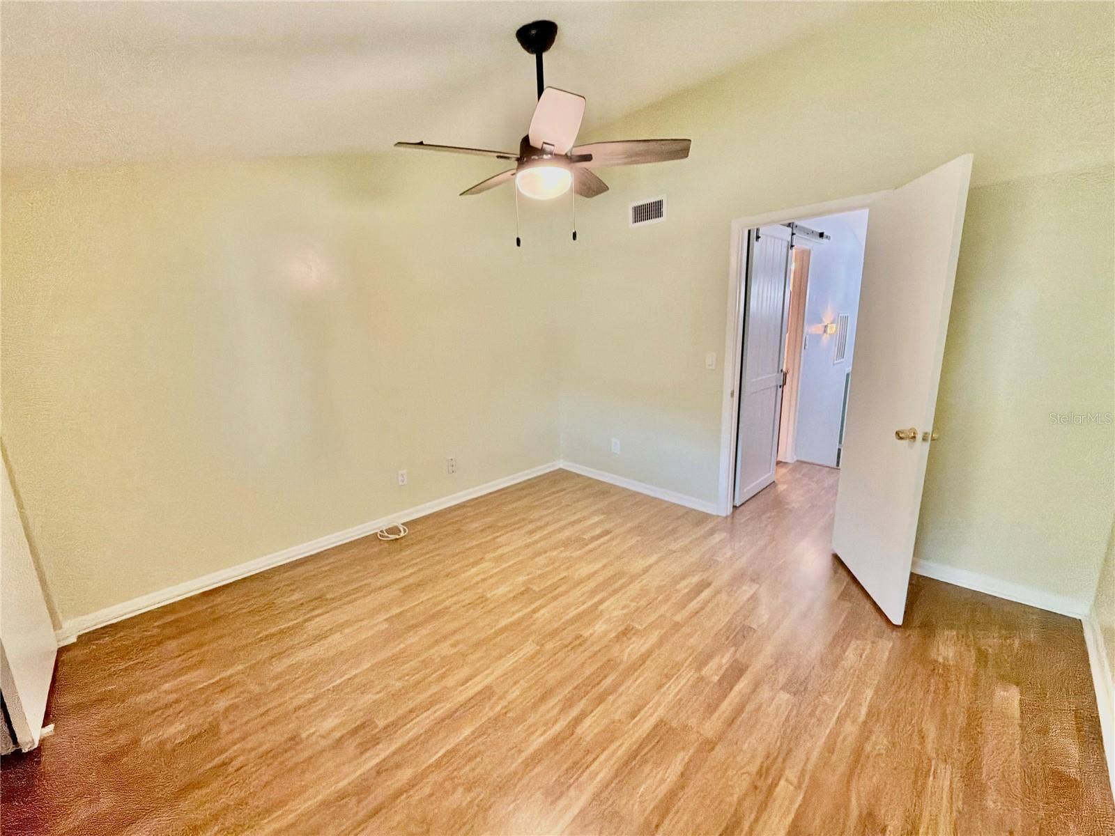 4517 W LA VILLA LANE, Tampa, FL 33611 4517 W LA VILLA LANE, Tampa, FL 33611