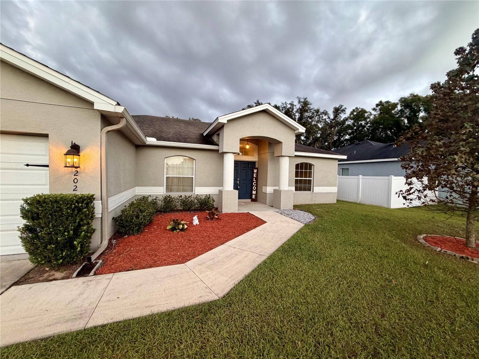 8202 WILDER LOOP, Lakeland, FL 33809 8202 WILDER LOOP, Lakeland, FL 33809