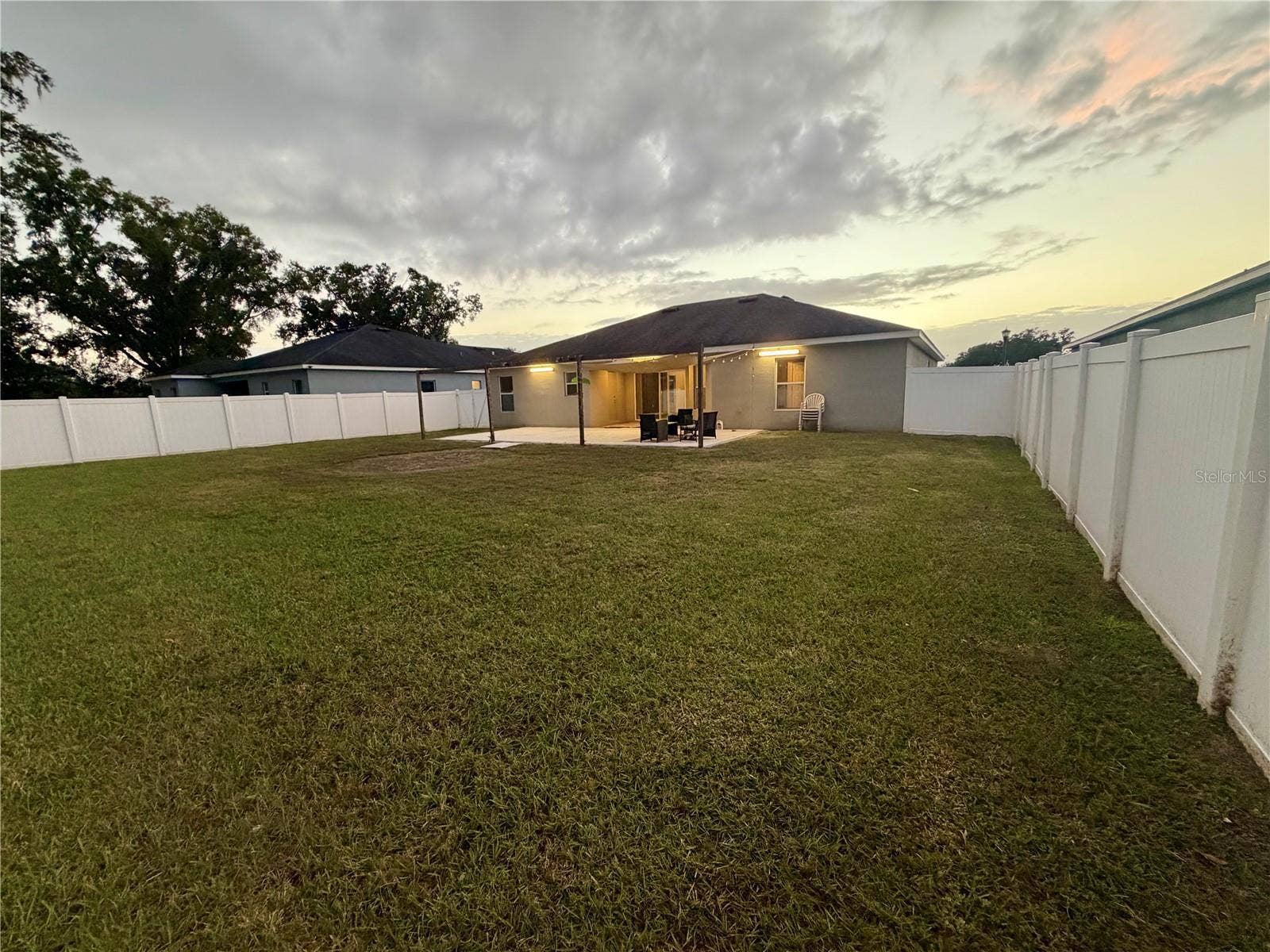 8202 WILDER LOOP, Lakeland, FL 33809 8202 WILDER LOOP, Lakeland, FL 33809