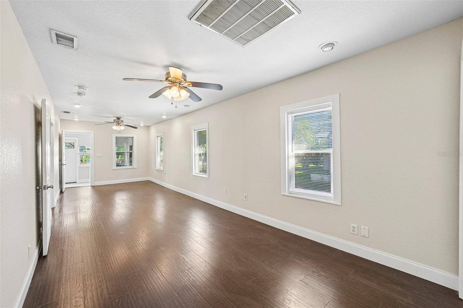 1646 28TH AVENUE N, St Petersburg, FL 33713 1646 28TH AVENUE N, St Petersburg, FL 33713