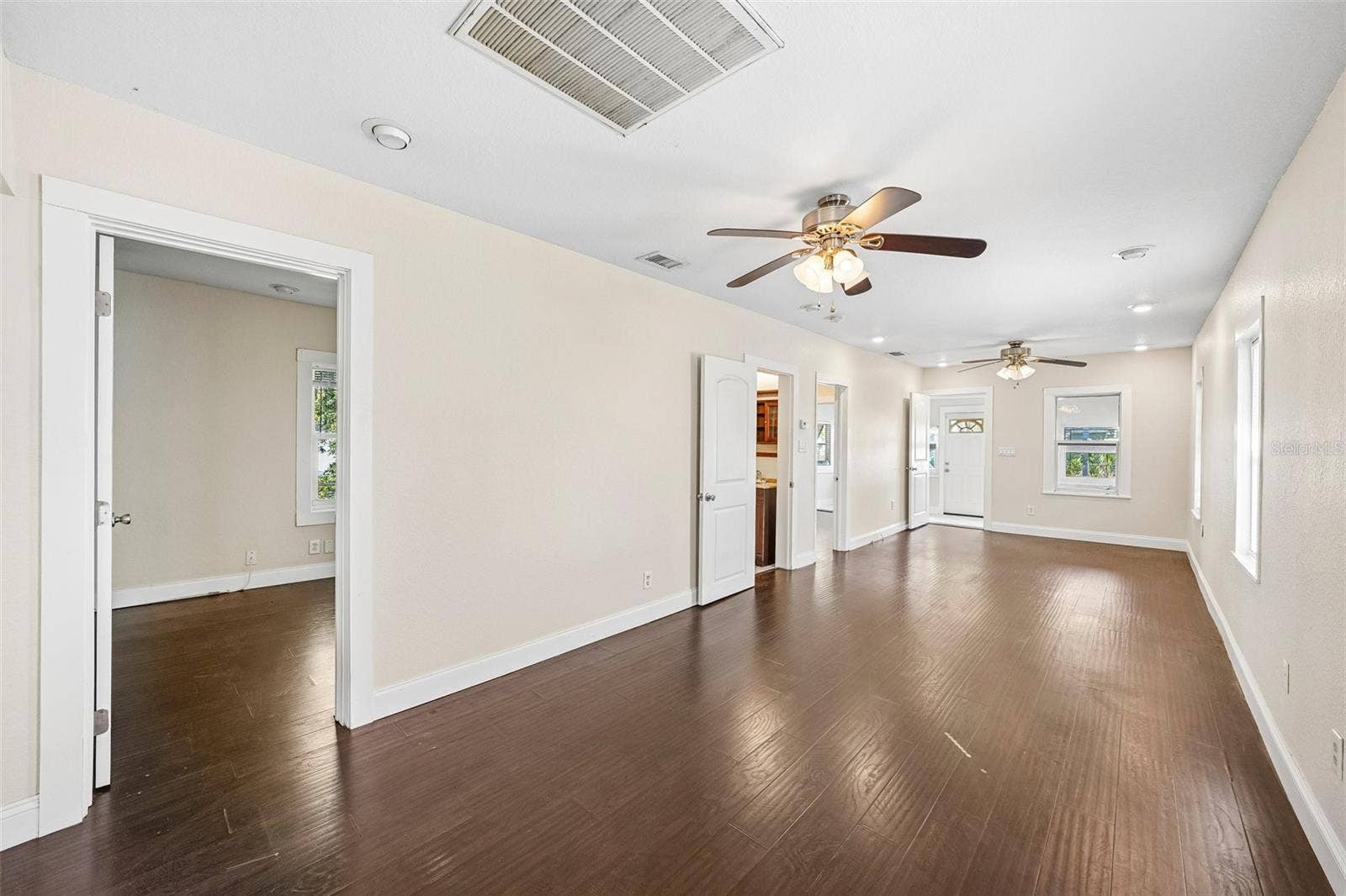1646 28TH AVENUE N, St Petersburg, FL 33713 1646 28TH AVENUE N, St Petersburg, FL 33713