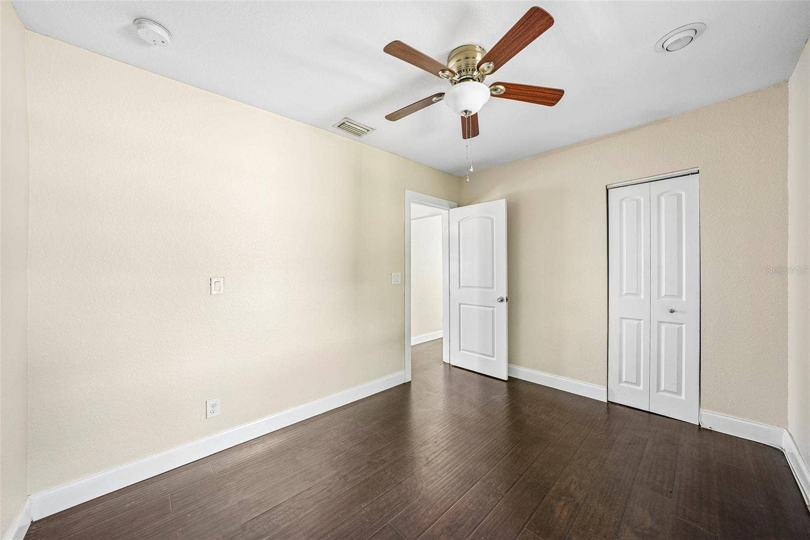 1646 28TH AVENUE N, St Petersburg, FL 33713 1646 28TH AVENUE N, St Petersburg, FL 33713