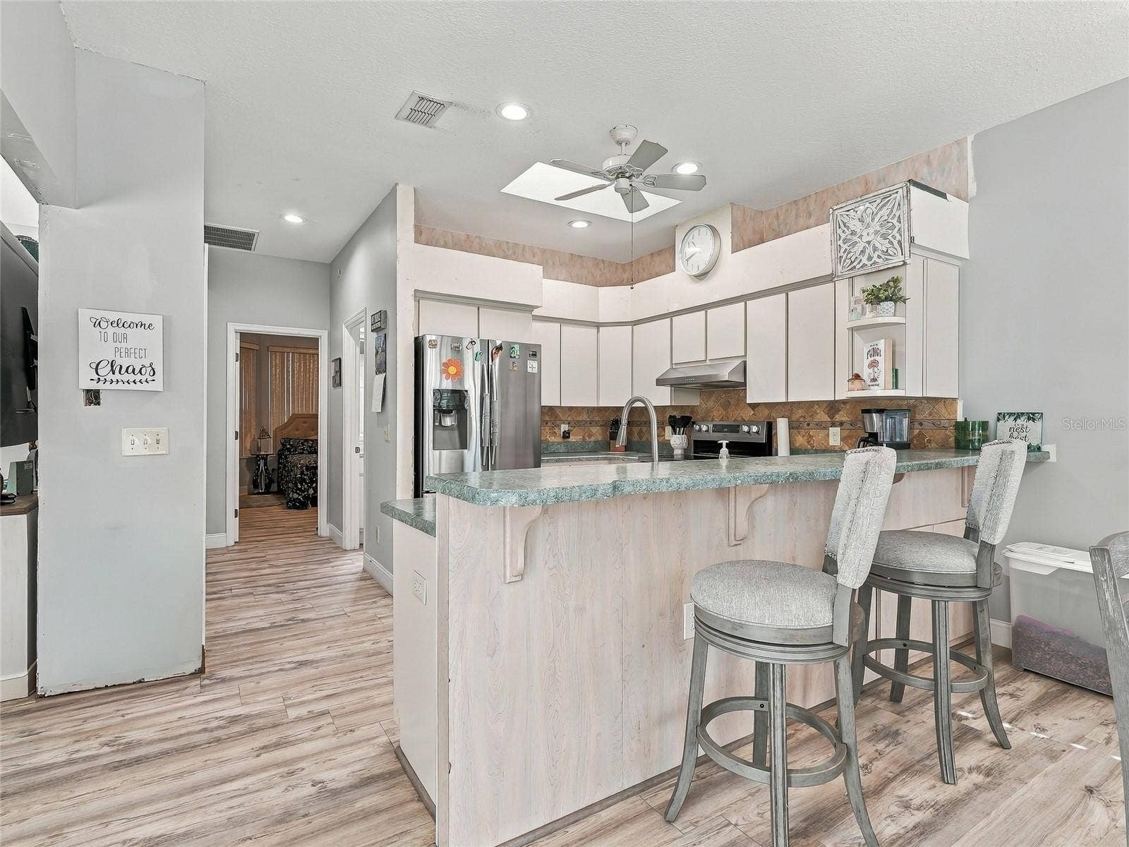 19480 SW 94TH STREET, Dunnellon, FL 34432 Counter top Eat-In