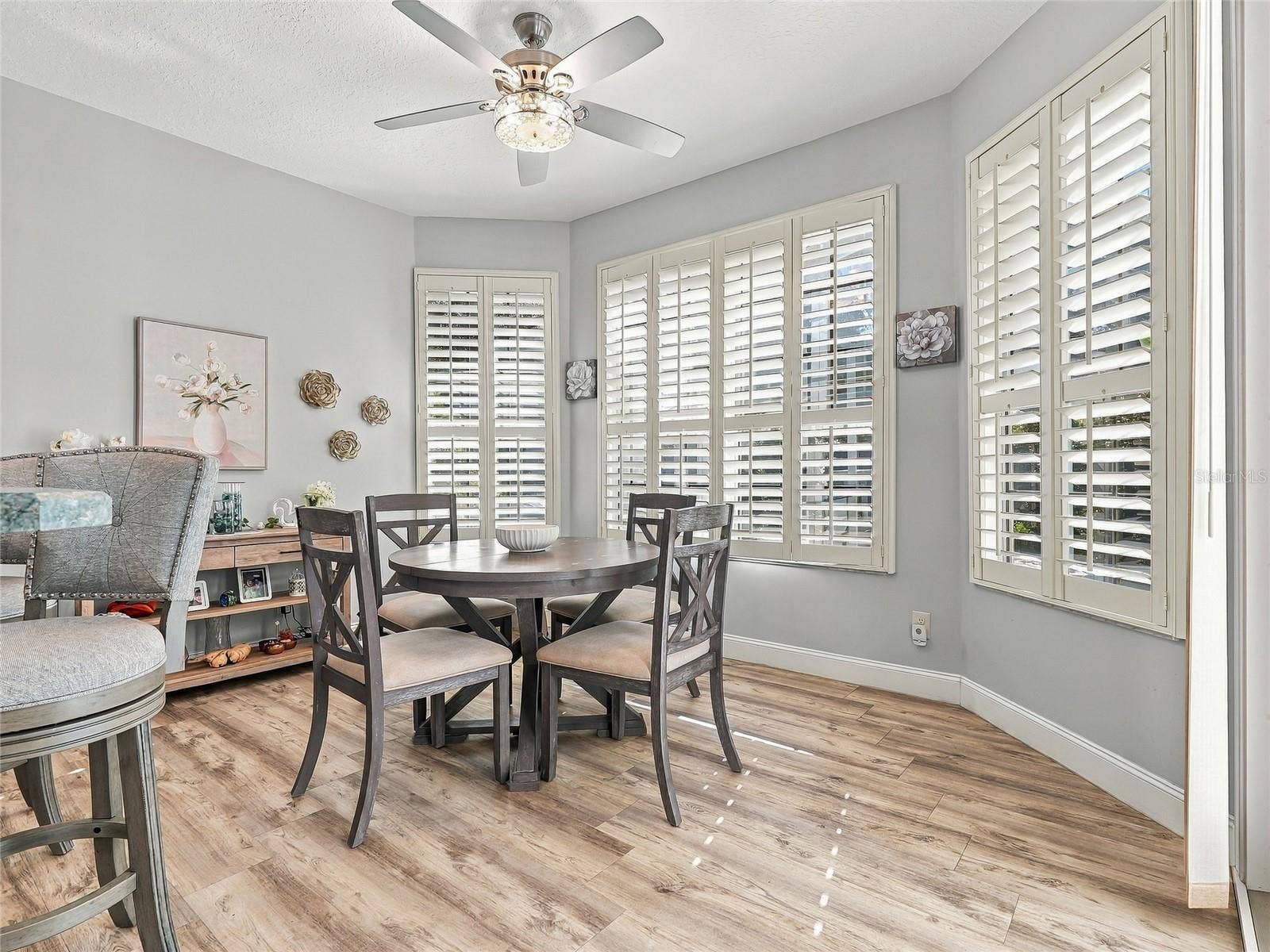 19480 SW 94TH STREET, Dunnellon, FL 34432 Plantation Shutters