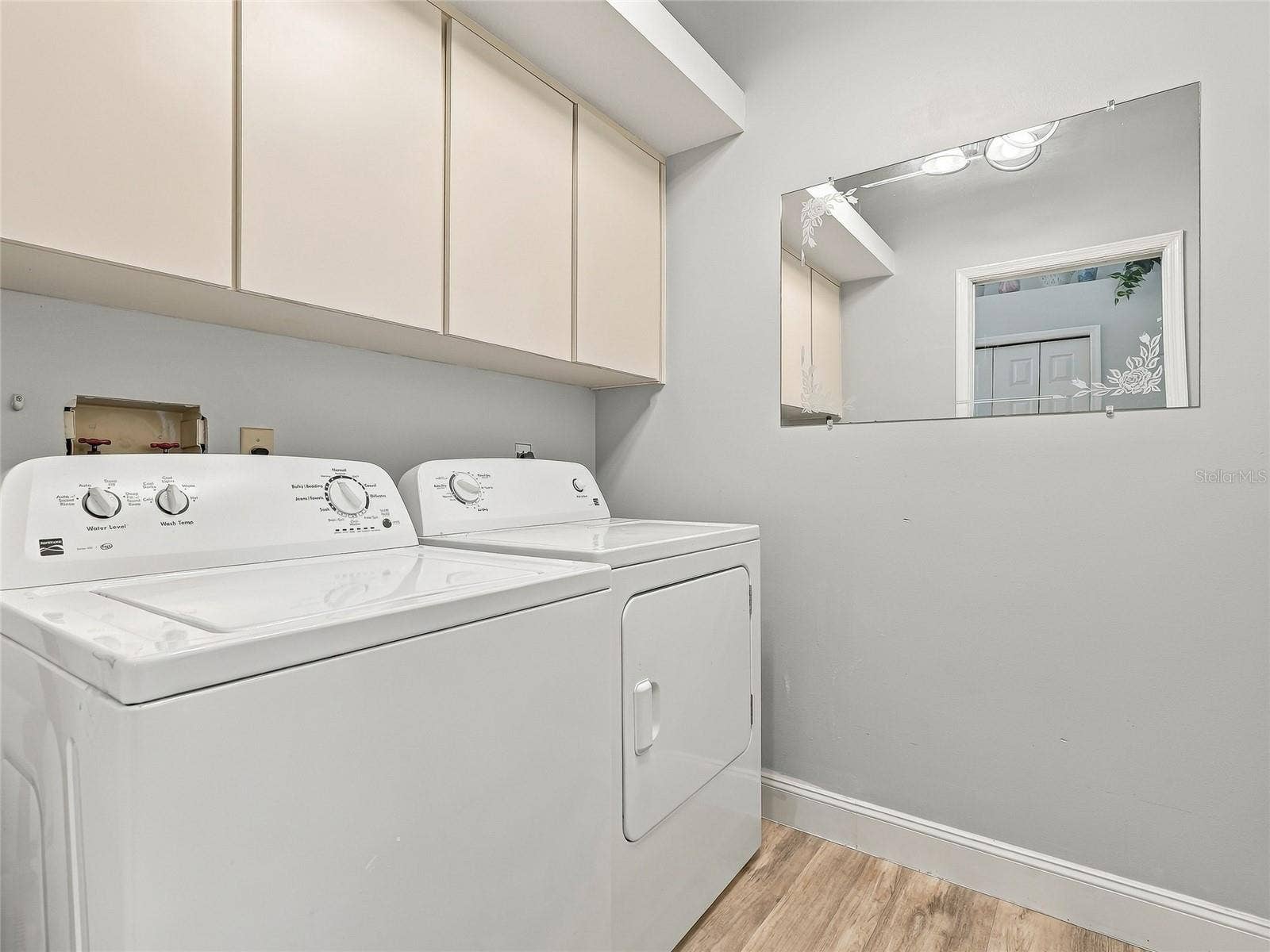 19480 SW 94TH STREET, Dunnellon, FL 34432 Separate Utility Room