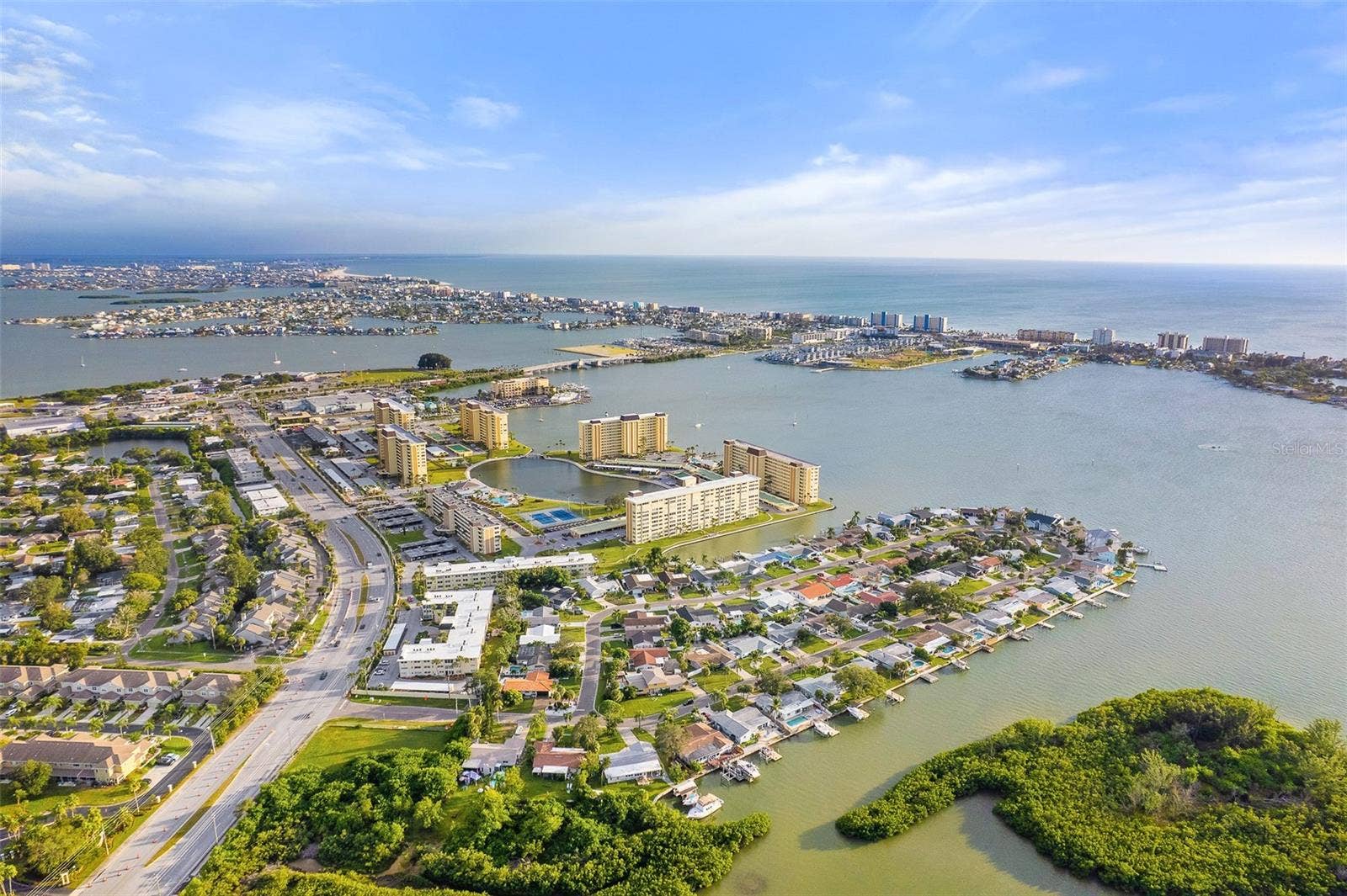 11450 48TH AVENUE N, St Petersburg, FL 33708