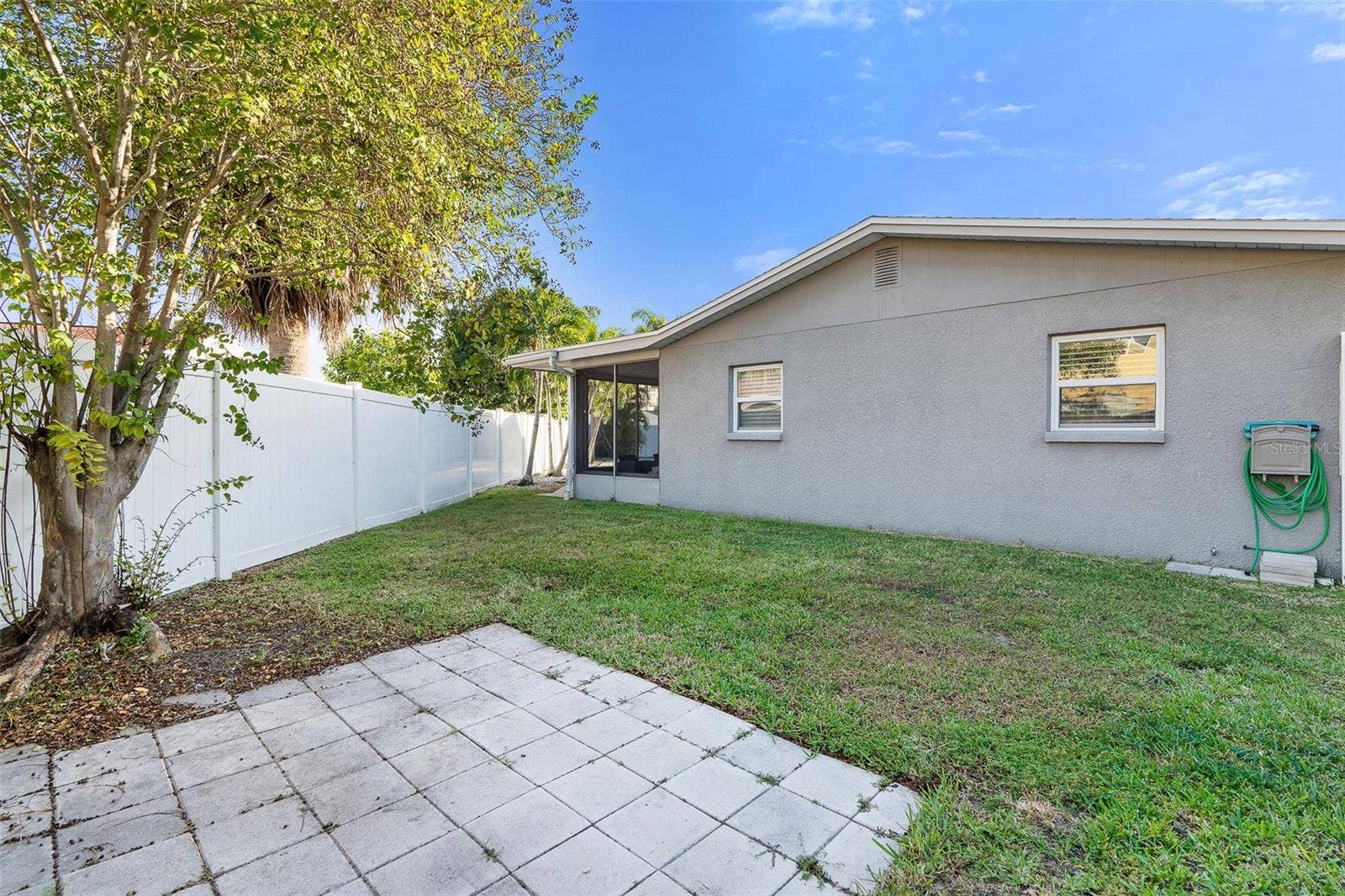 11450 48TH AVENUE N, St Petersburg, FL 33708
