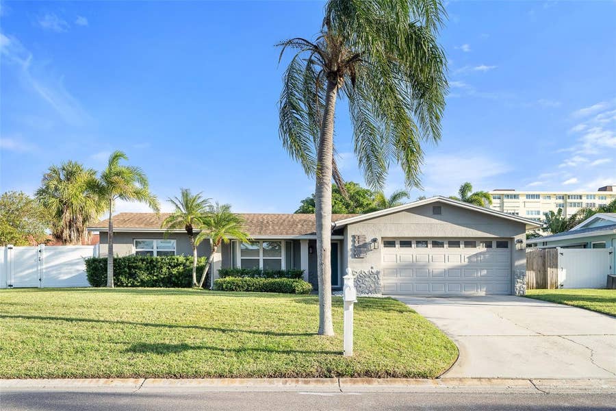 Property photo for 11450 48TH AVENUE N, St Petersburg, FL