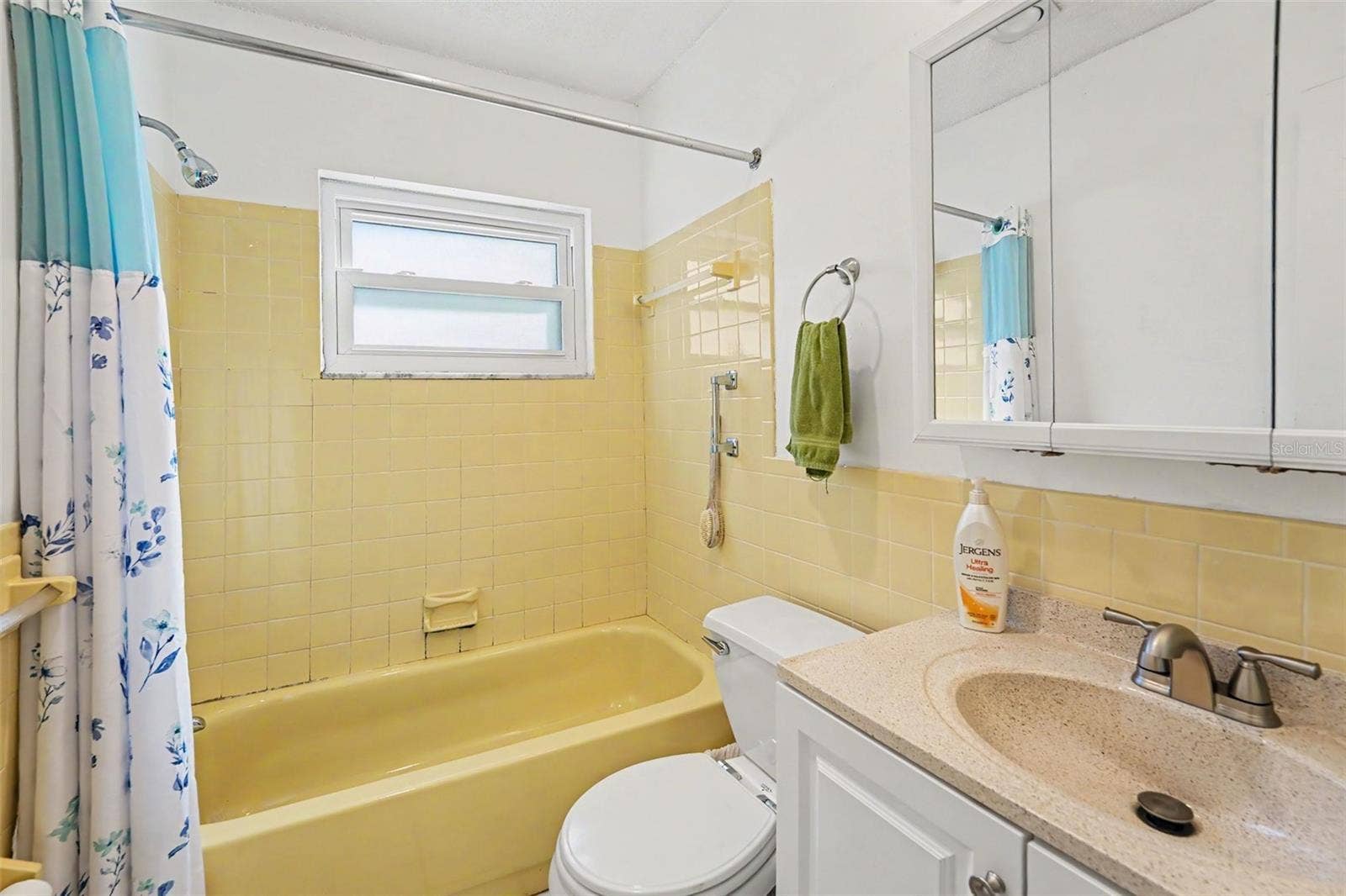 3474 101ST TERRACE N, Pinellas Park, FL 33782 2nd Bath Room with Tub