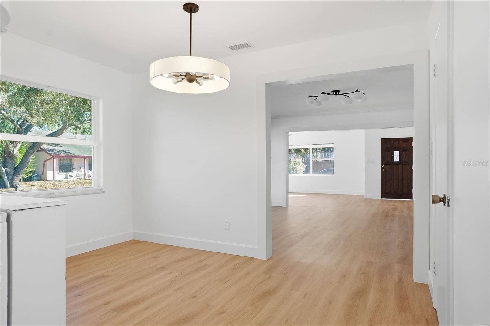 2812 N MUNRO STREET, Tampa, FL 33602 2812 N MUNRO STREET, Tampa, FL 33602