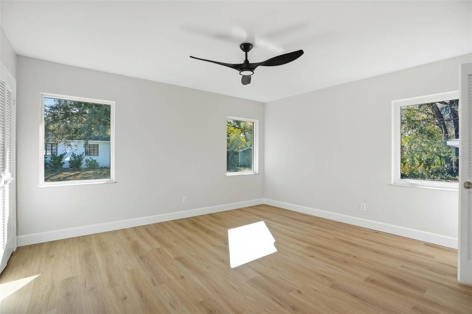 2812 N MUNRO STREET, Tampa, FL 33602 2812 N MUNRO STREET, Tampa, FL 33602