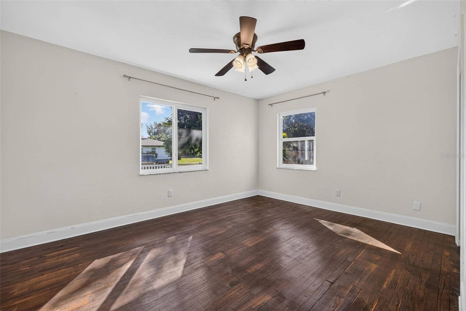 1510 15TH STREET N, St Petersburg, FL 33704 1510 15TH STREET N, St Petersburg, FL 33704