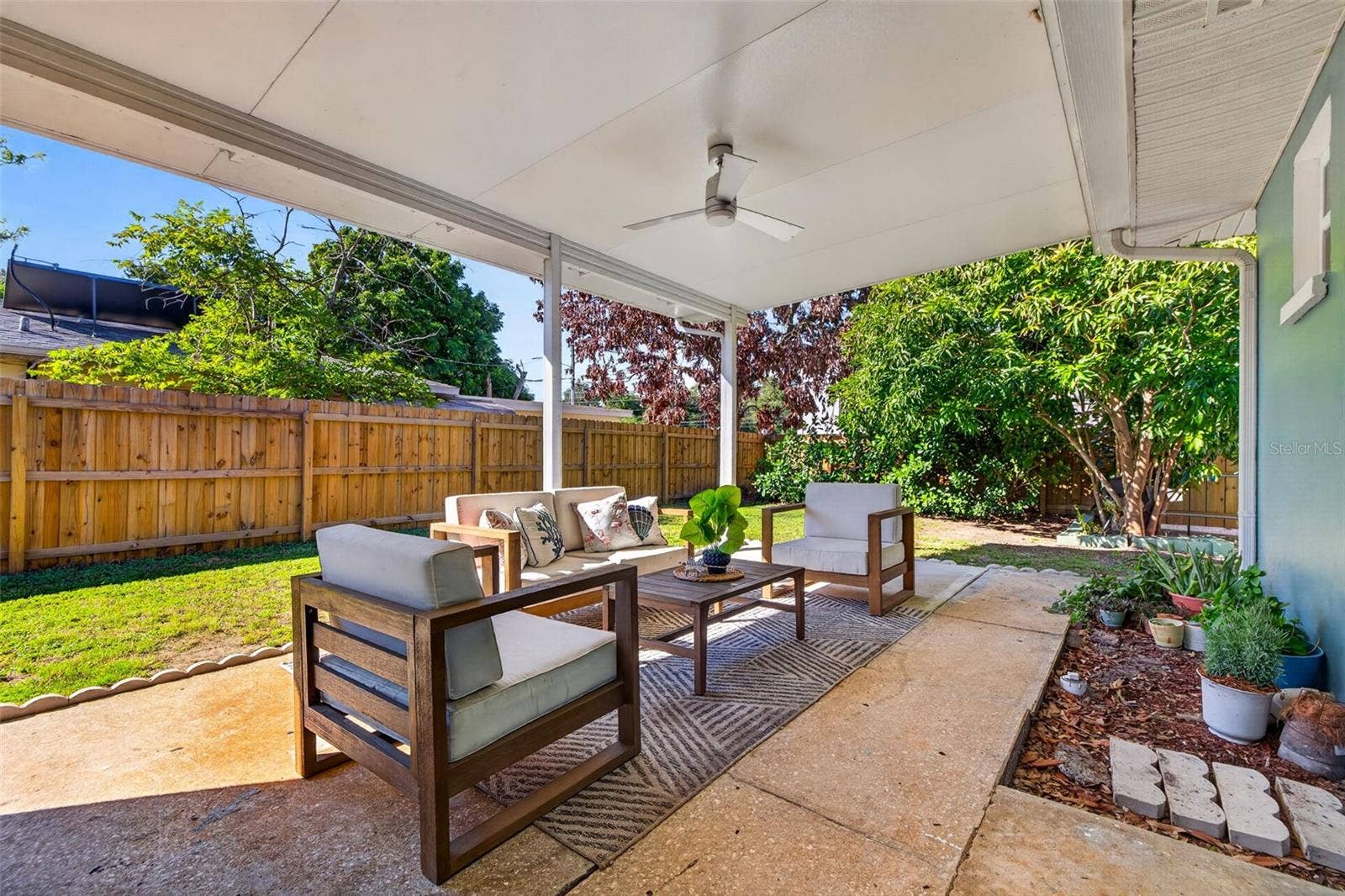 1510 15TH STREET N, St Petersburg, FL 33704 1510 15TH STREET N, St Petersburg, FL 33704