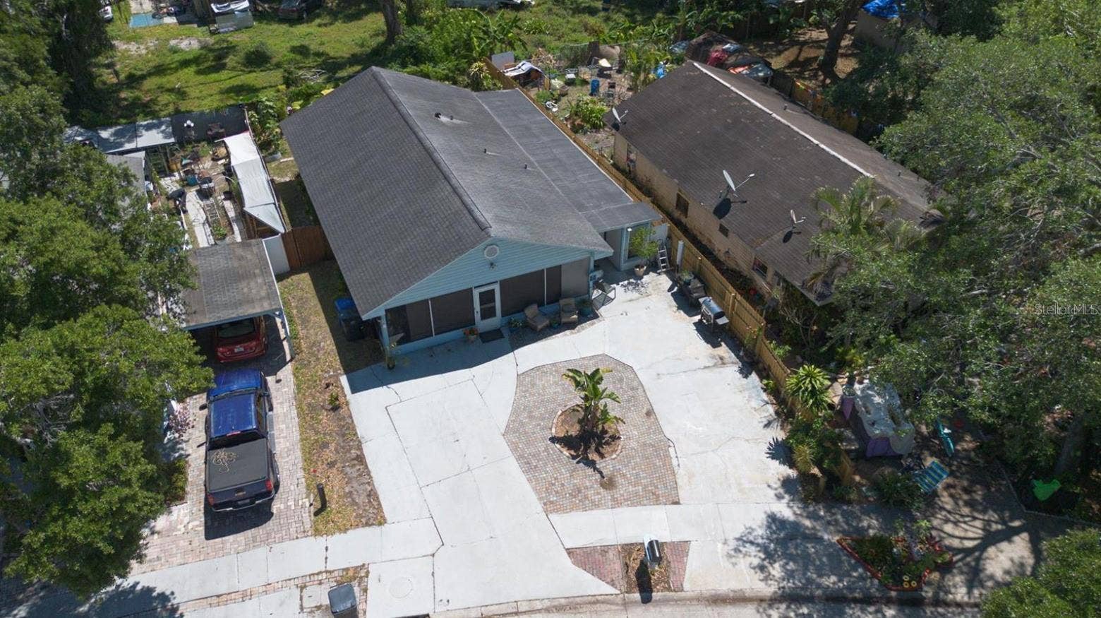 3105 GORDON COURT, Tampa, FL 33619 3105 GORDON COURT, Tampa, FL 33619
