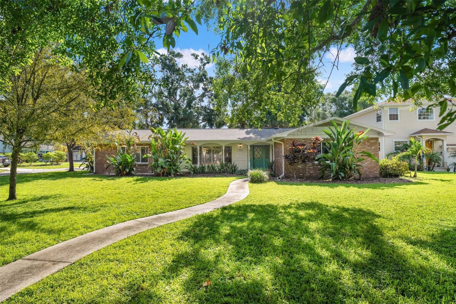 2725 N MYRTLE AVENUE, Tampa, FL 33602 2725 N MYRTLE AVENUE, Tampa, FL 33602