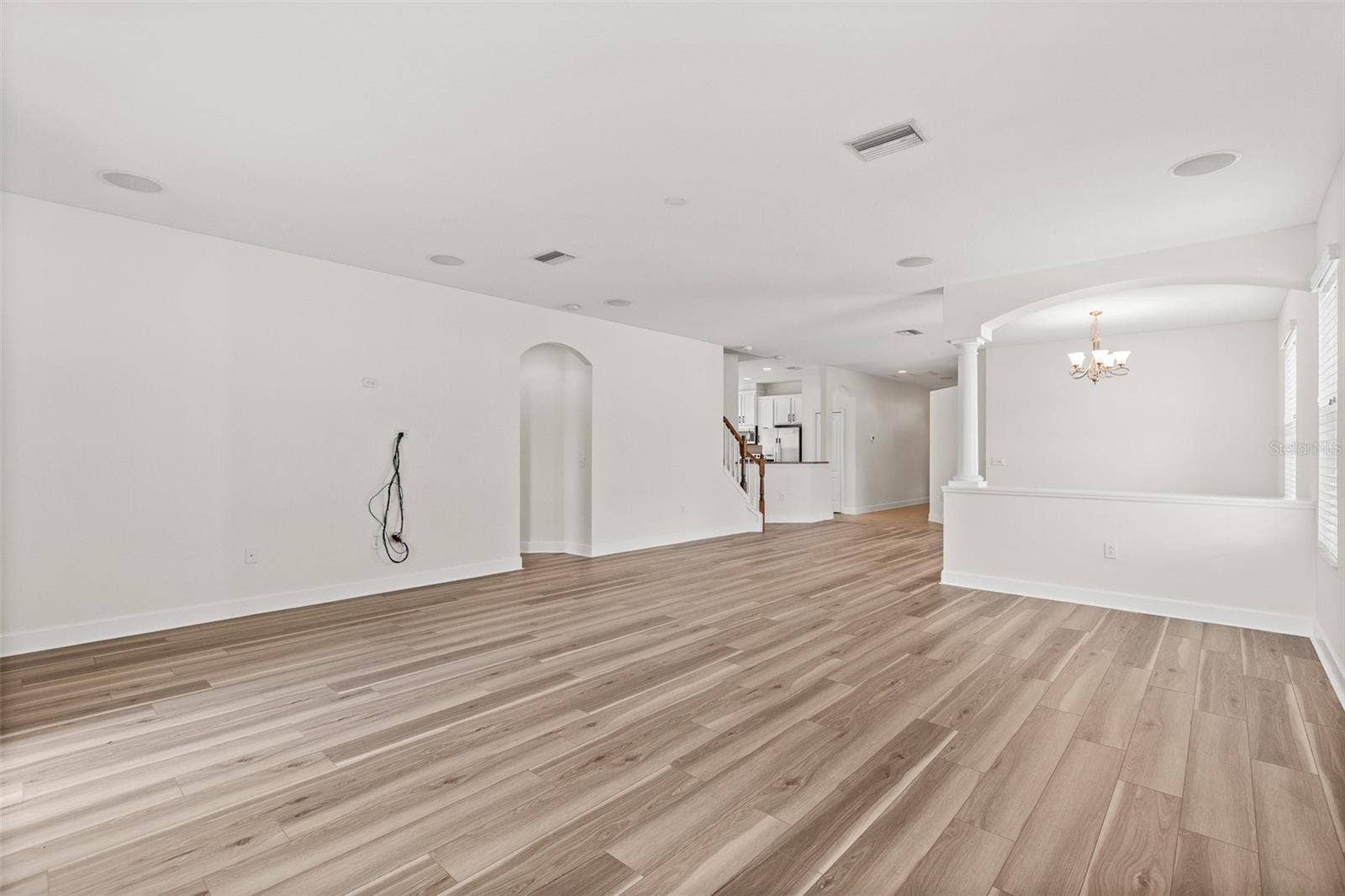 27426 SILVER THATCH DRIVE, Wesley Chapel, FL 33544 Living Room