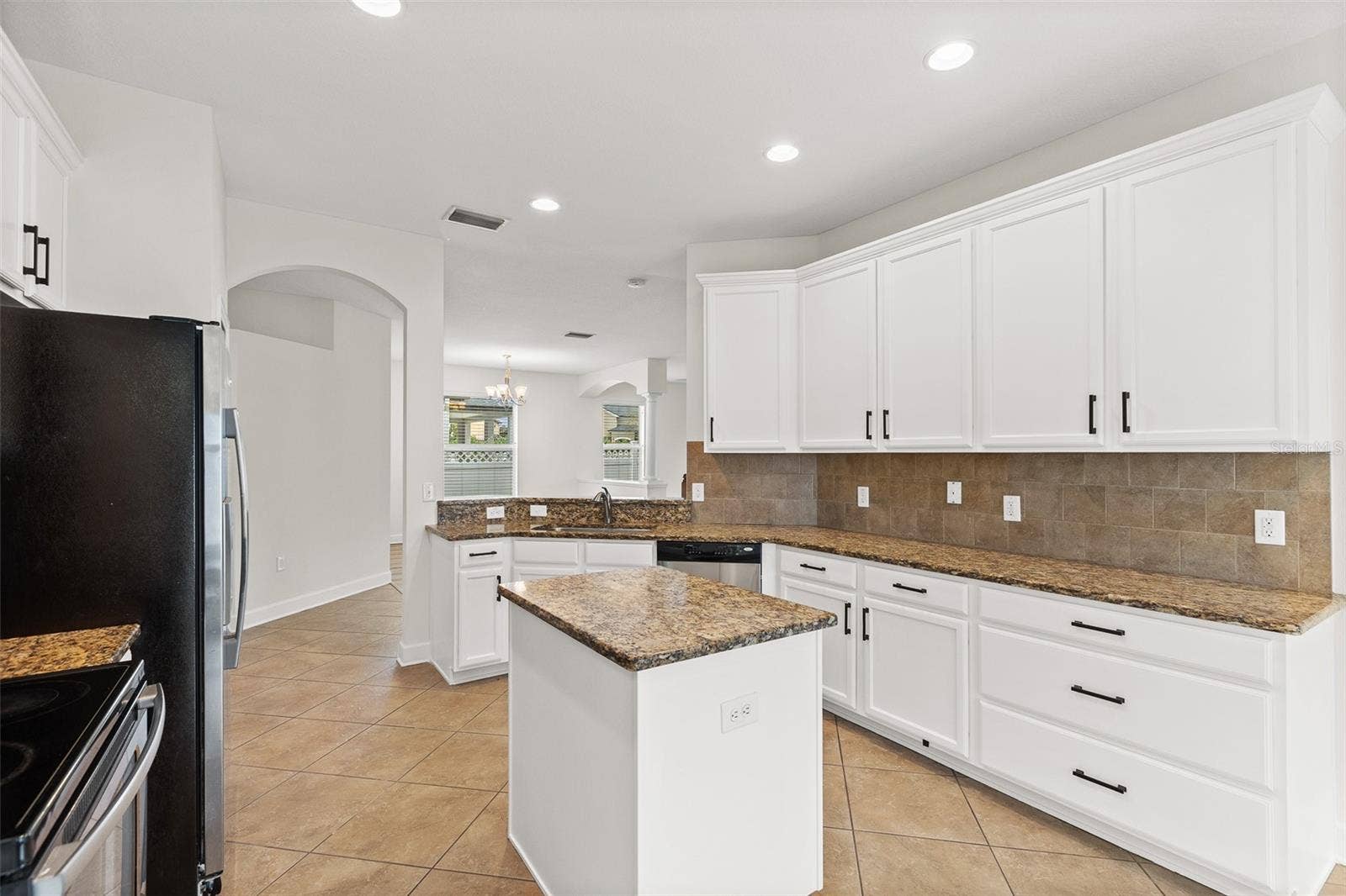 27426 SILVER THATCH DRIVE, Wesley Chapel, FL 33544 Kitchen