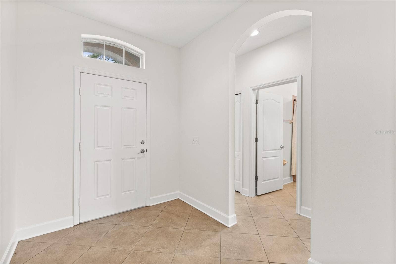 27426 SILVER THATCH DRIVE, Wesley Chapel, FL 33544 Foyer