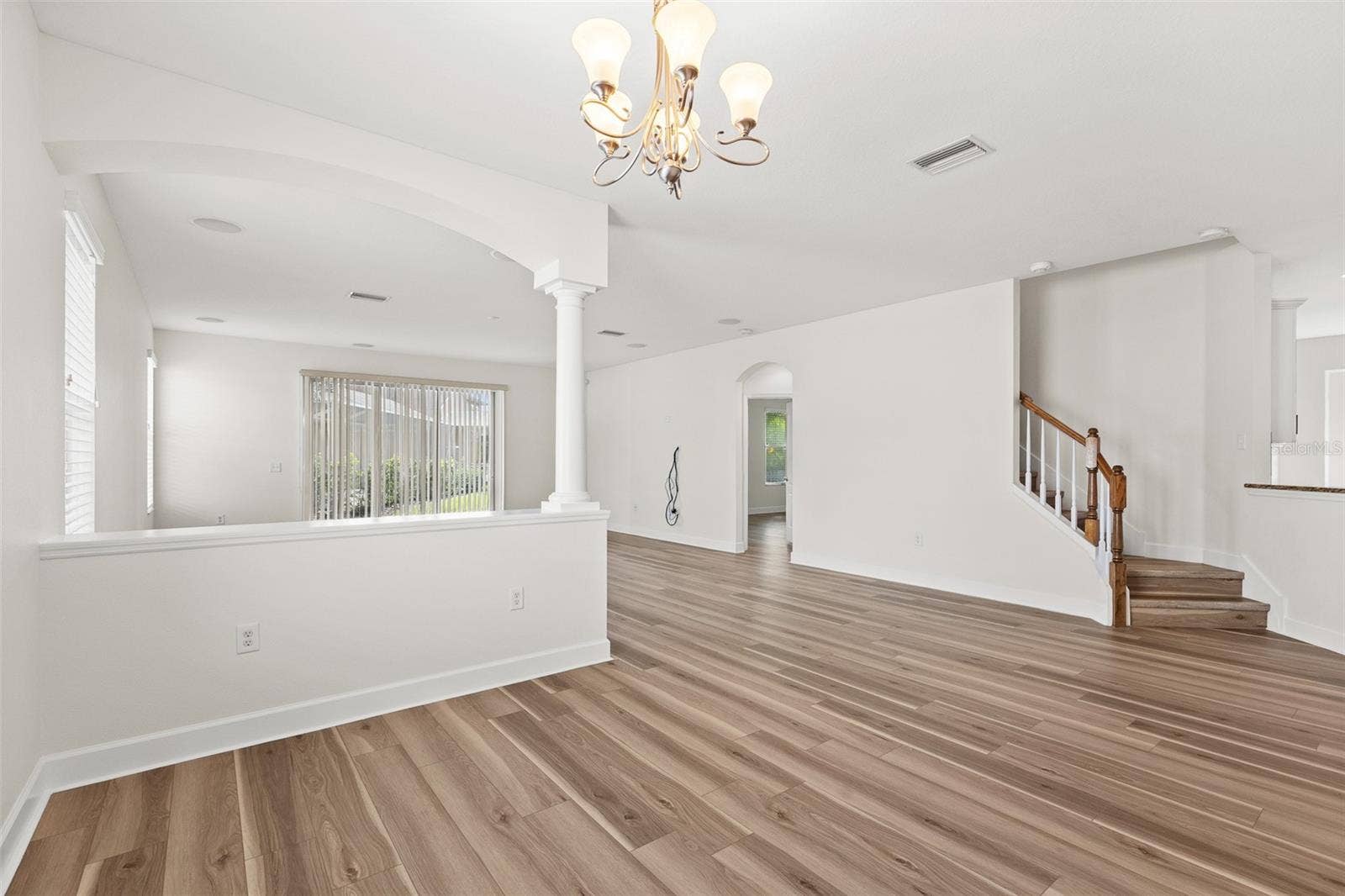 27426 SILVER THATCH DRIVE, Wesley Chapel, FL 33544 Living Room