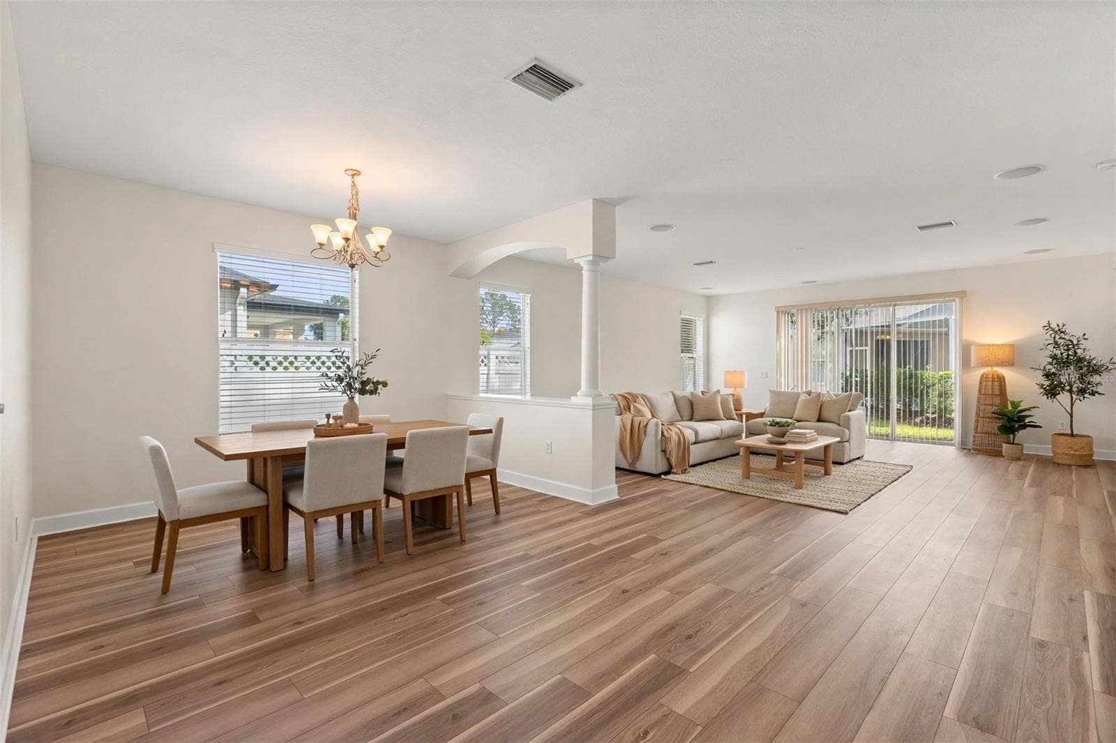 27426 SILVER THATCH DRIVE, Wesley Chapel, FL 33544 Living Room (Virtually Staged)