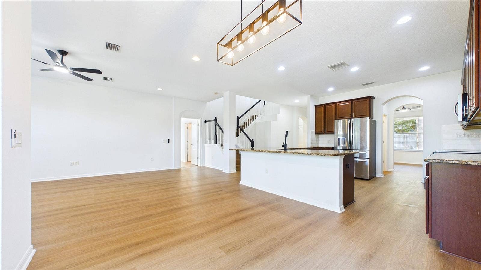32033 GARDEN ALCOVE LOOP, Wesley Chapel, FL 33545