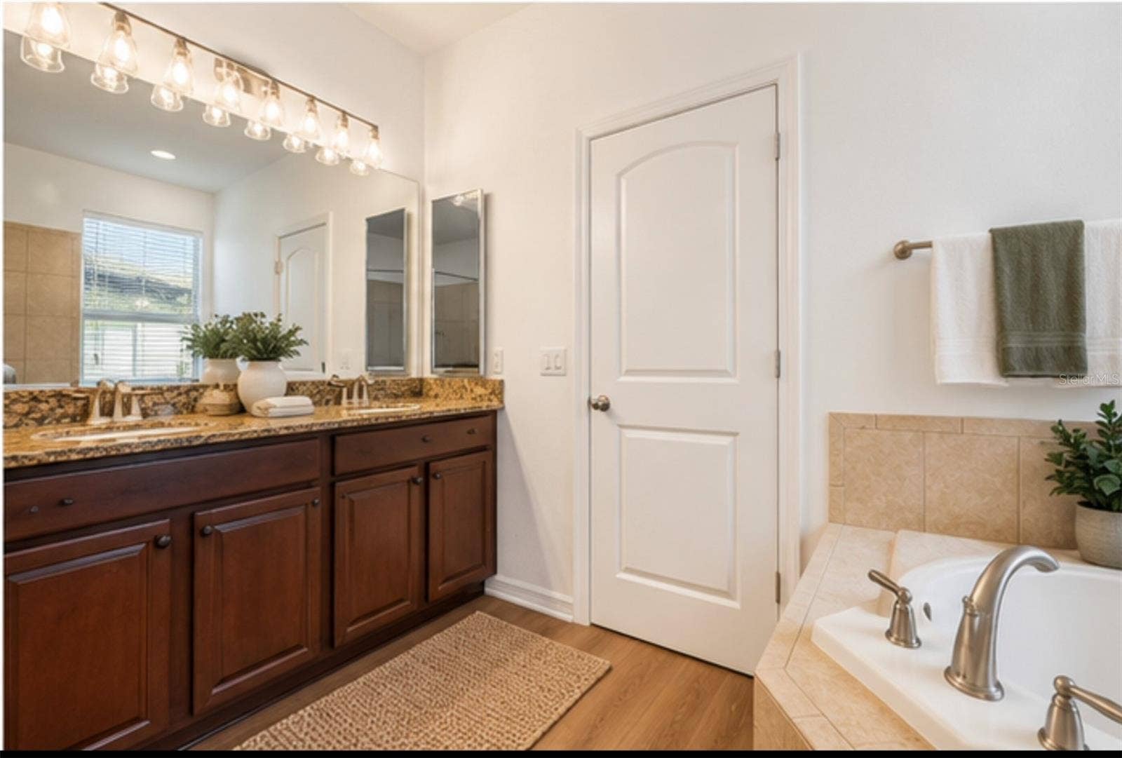32033 GARDEN ALCOVE LOOP, Wesley Chapel, FL 33545