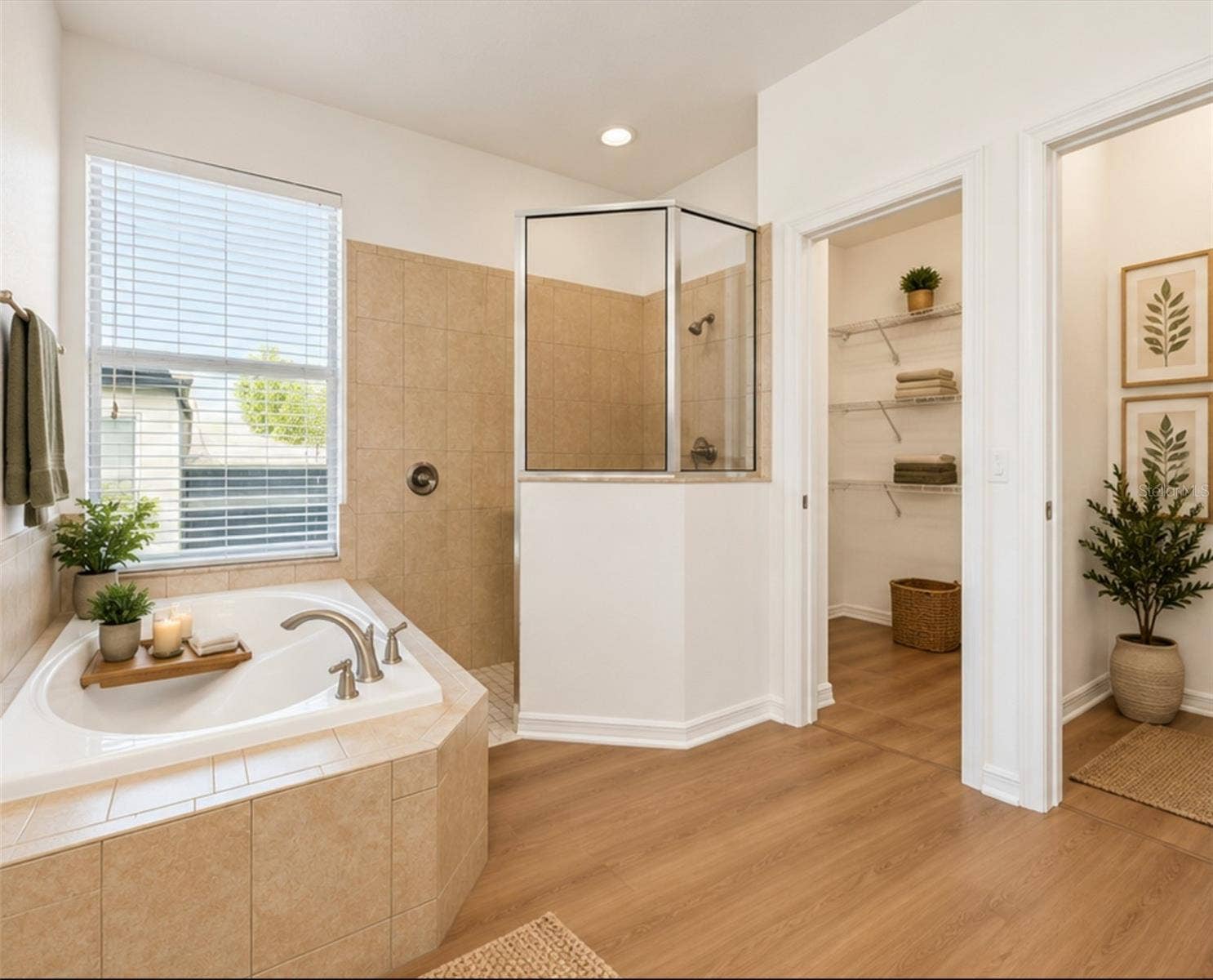 32033 GARDEN ALCOVE LOOP, Wesley Chapel, FL 33545
