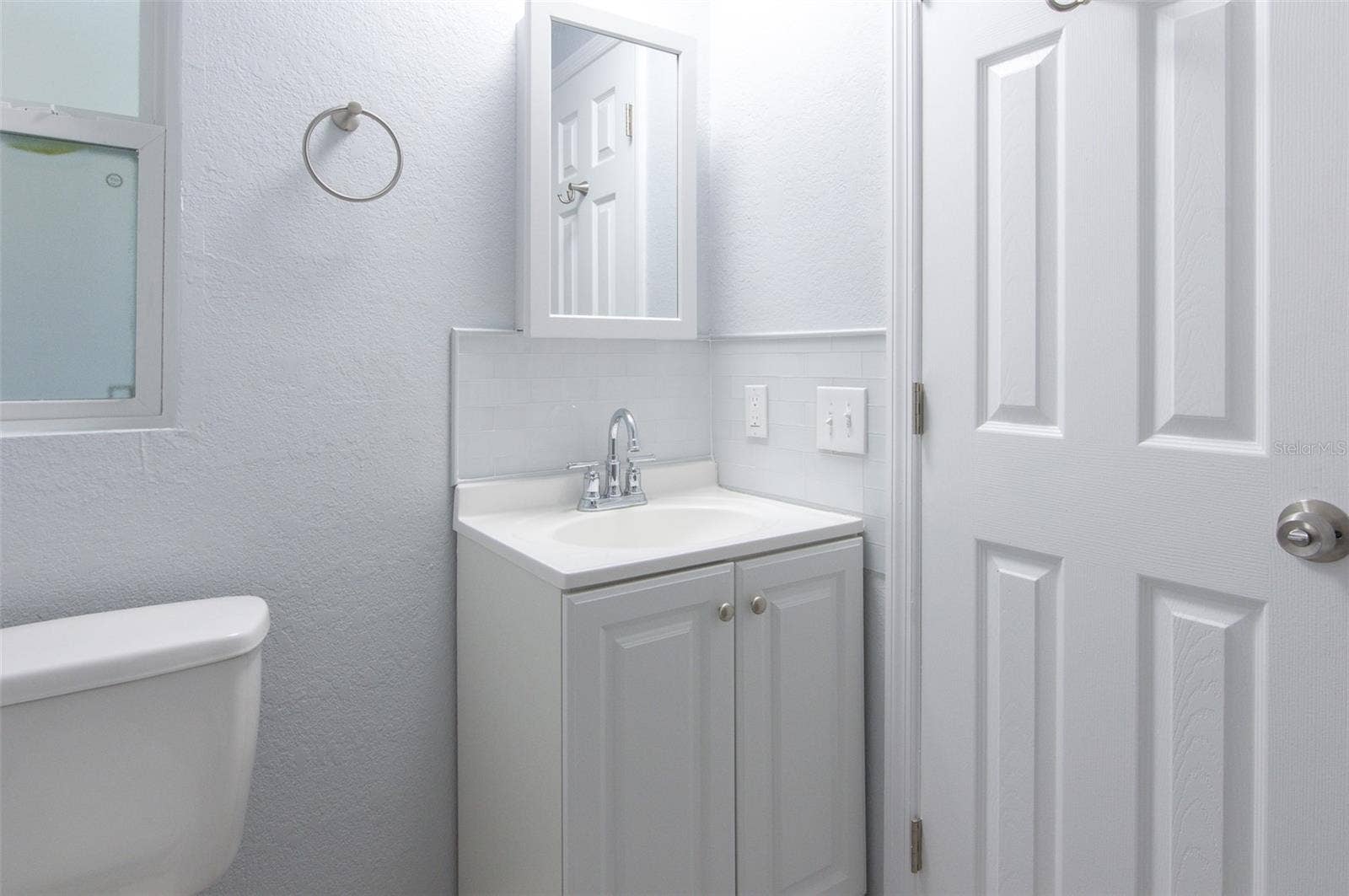 460 MOUNT OAK AVENUE NE, #745, St Petersburg, FL 33702 Bathroom 1 to Bedroom 1 with walkin shower