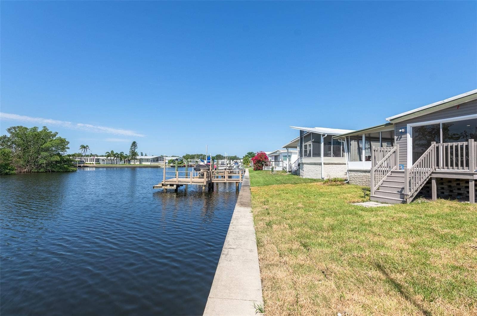 460 MOUNT OAK AVENUE NE, #745, St Petersburg, FL 33702 Canal looking west