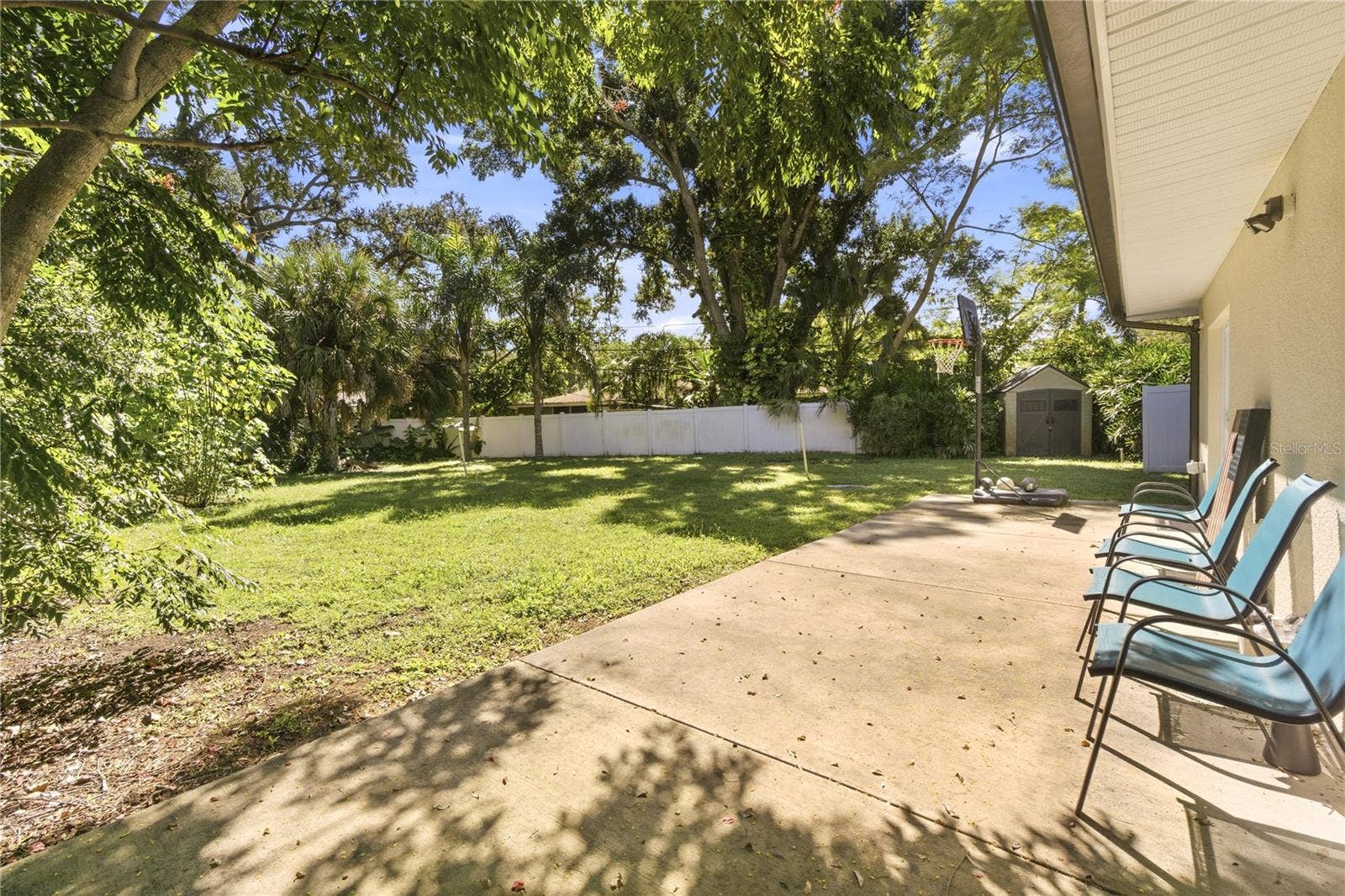 2608 OAKWOOD DRIVE, Largo, FL 33771 2608 OAKWOOD DRIVE, Largo, FL 33771