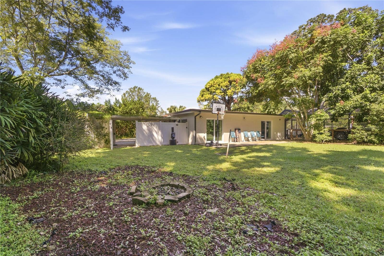 2608 OAKWOOD DRIVE, Largo, FL 33771 2608 OAKWOOD DRIVE, Largo, FL 33771