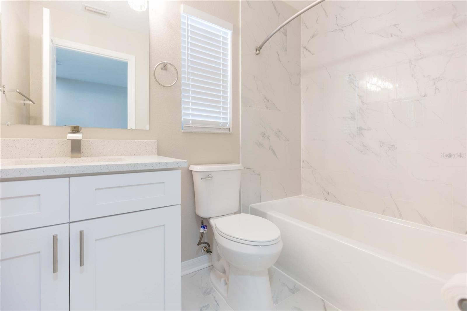 12851 KINGS CROSSING DRIVE, Gibsonton, FL 33534 12851 KINGS CROSSING DRIVE, Gibsonton, FL 33534