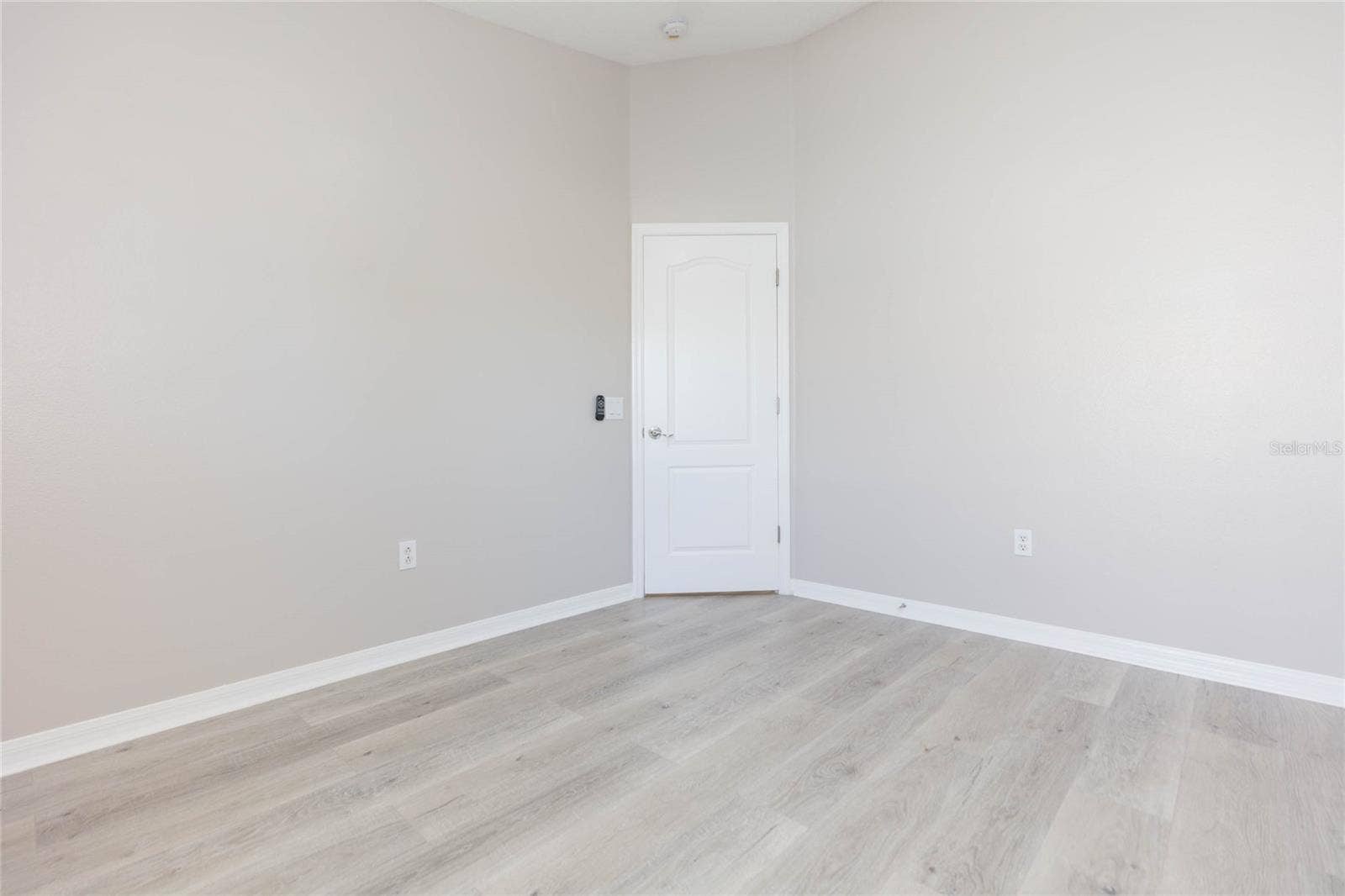 12851 KINGS CROSSING DRIVE, Gibsonton, FL 33534 12851 KINGS CROSSING DRIVE, Gibsonton, FL 33534